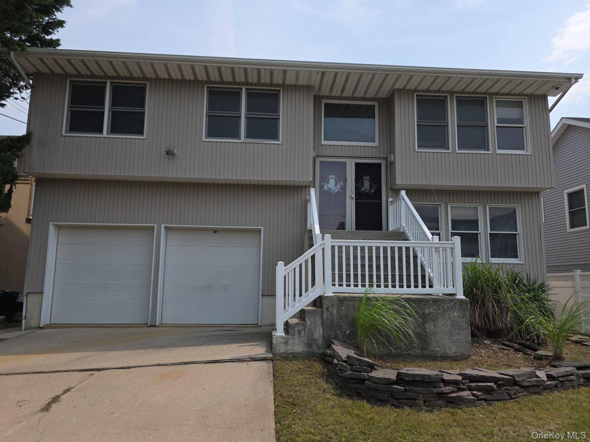 2871 Shore RD, Seaford, NY 11783