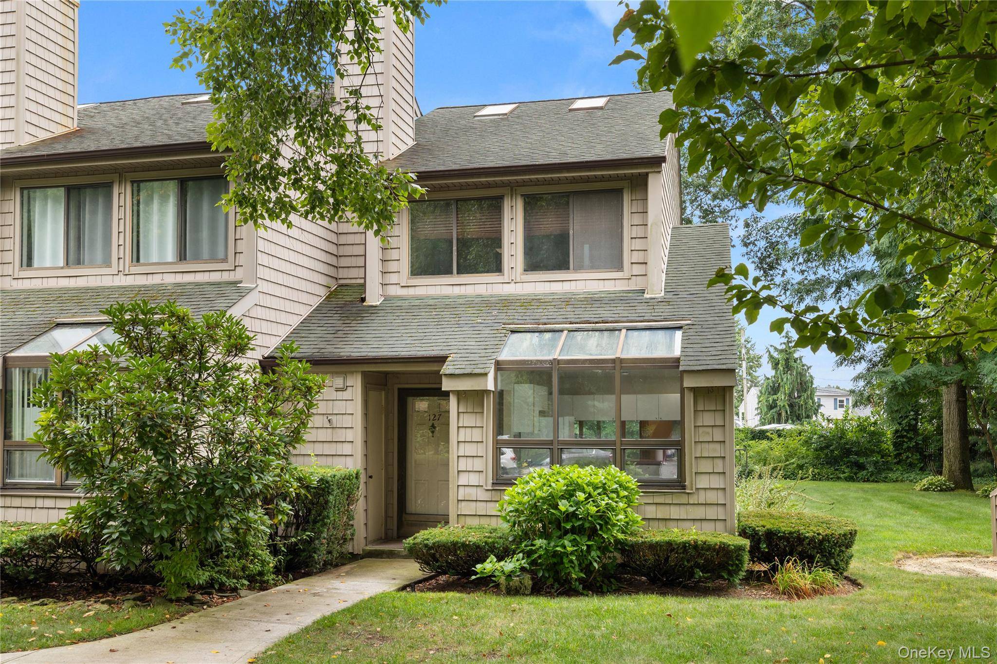 127 Beecher Avenue EXT, East Islip, NY 11730