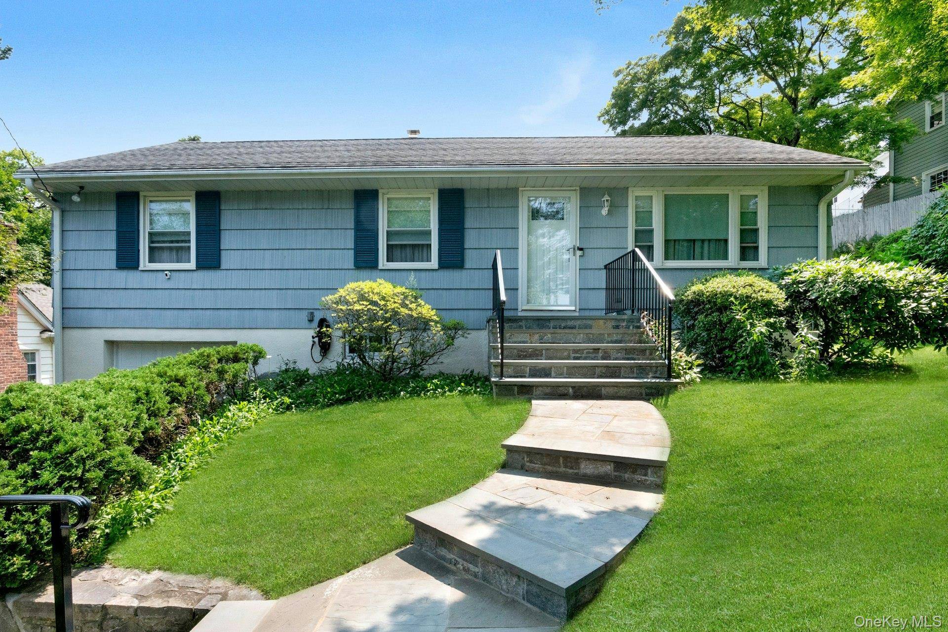 874 Linda AVE, Thornwood, NY 10594