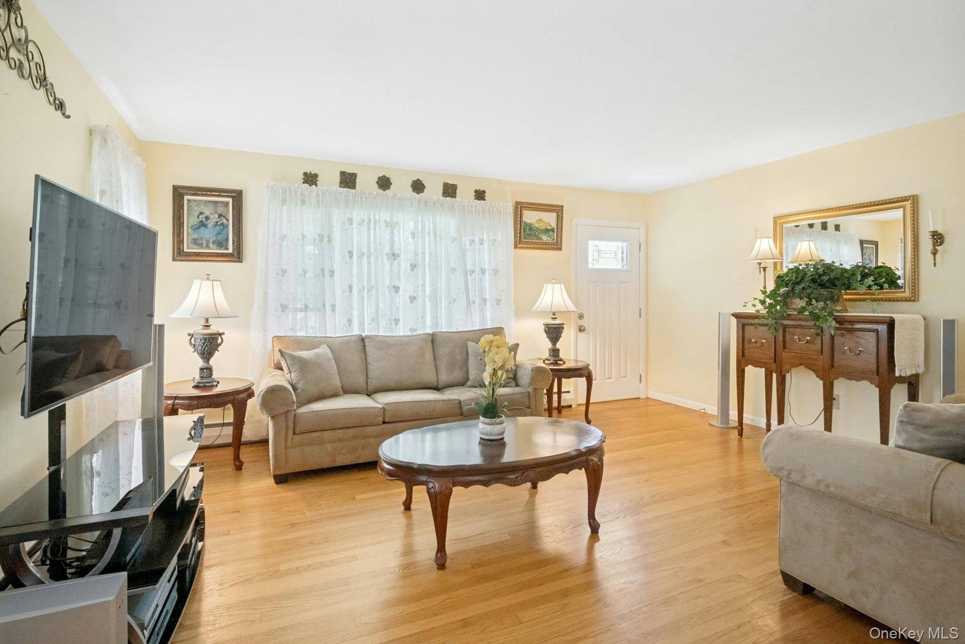 874 Linda AVE, Thornwood, NY 10594