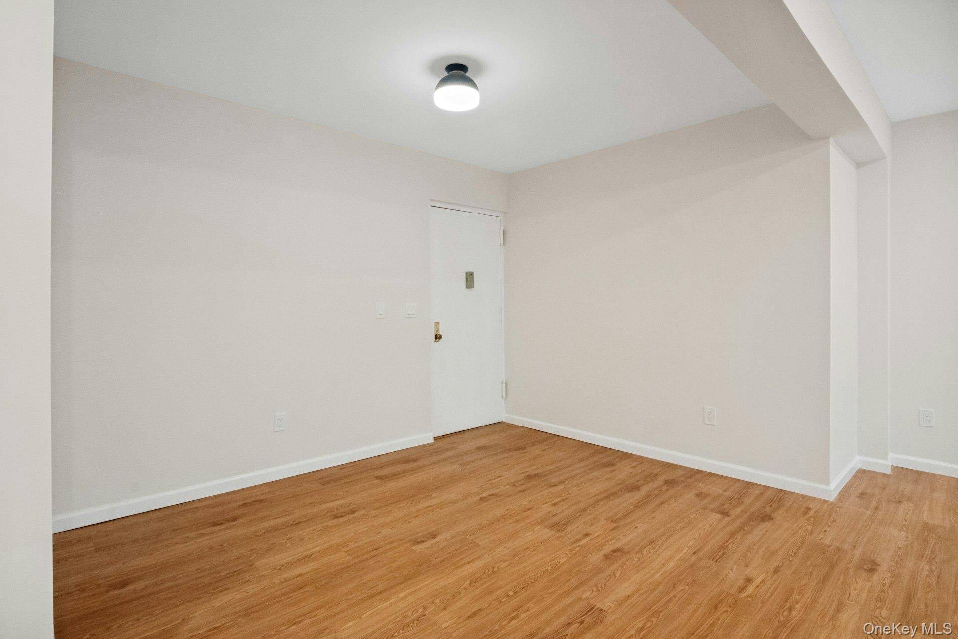 180 E Hartsdale AVE #1E, Hartsdale, NY 10530