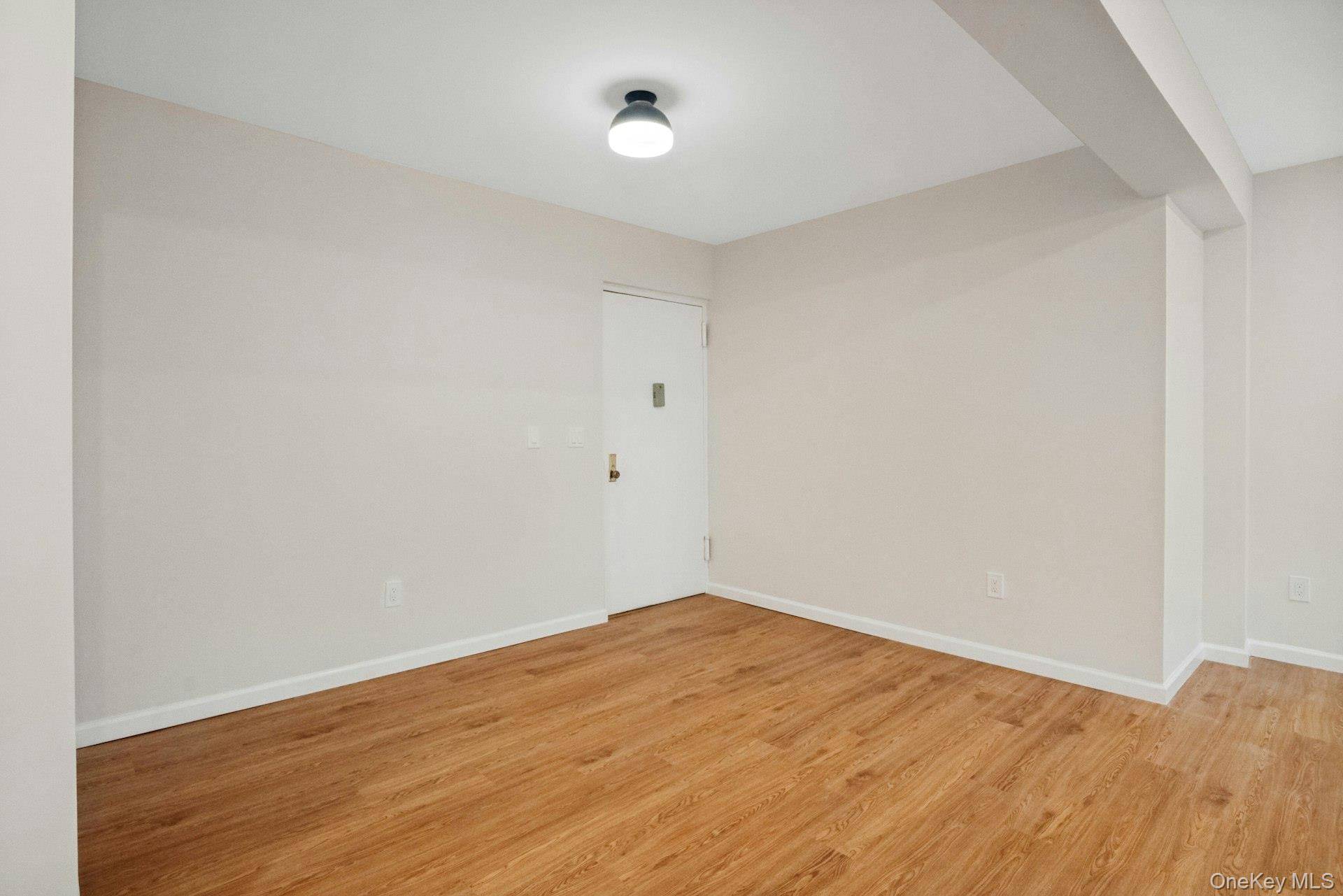 180 E Hartsdale AVE #1E, Hartsdale, NY 10530