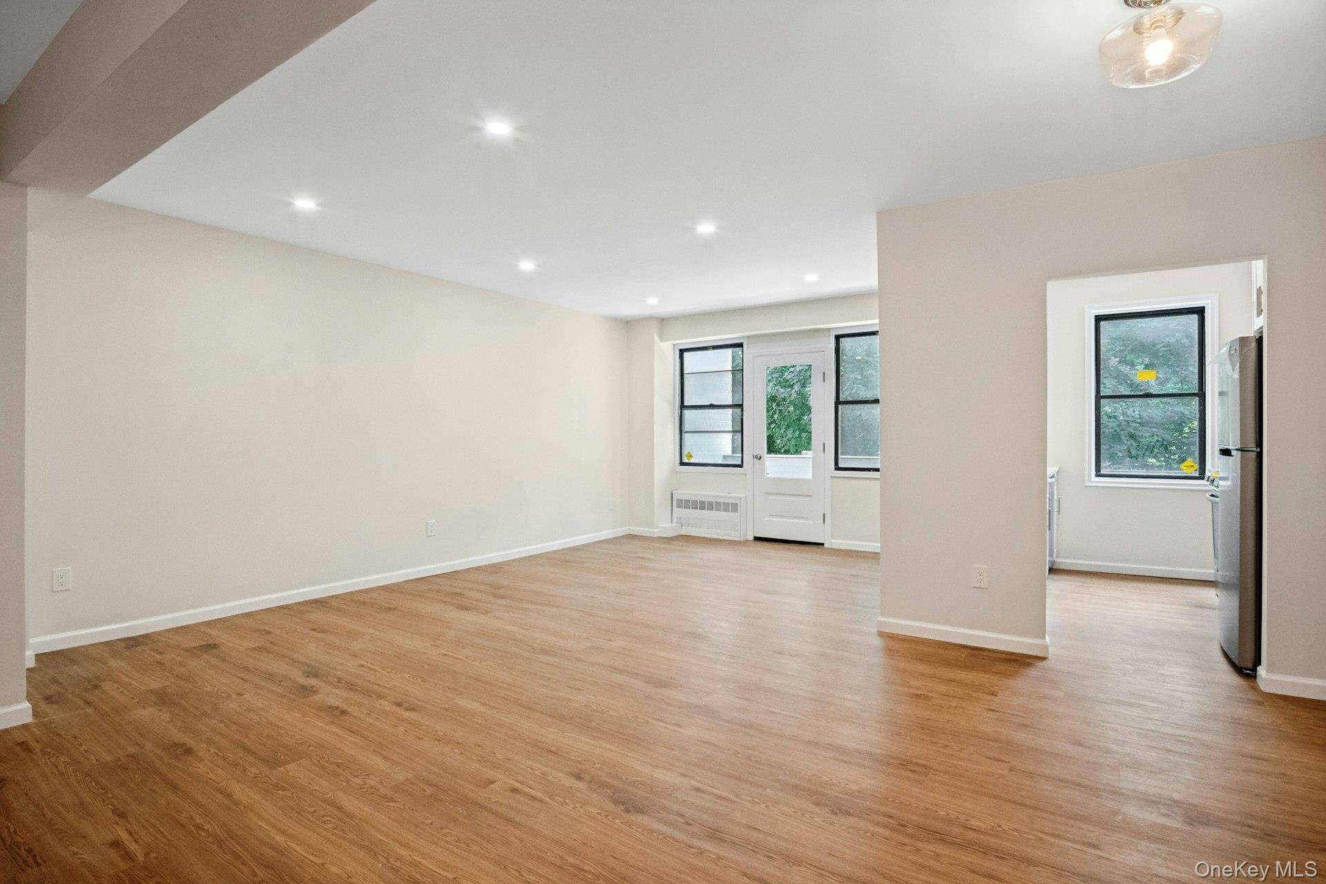 180 E Hartsdale AVE #1E, Hartsdale, NY 10530
