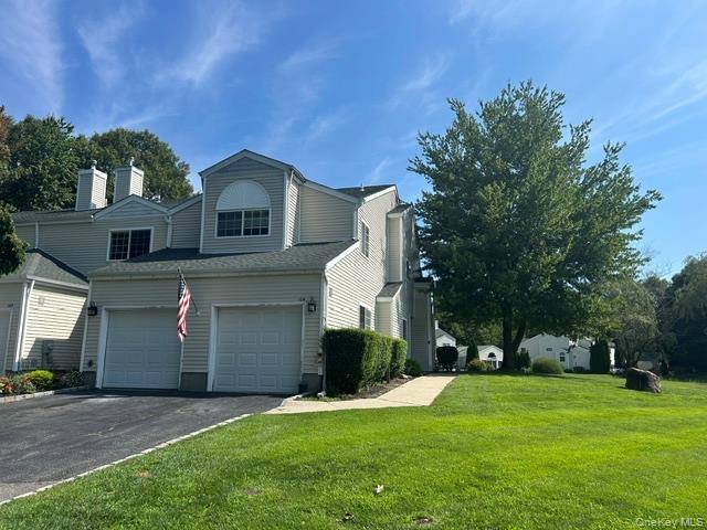 104 Owls Nest CT, Manorville, NY 11949