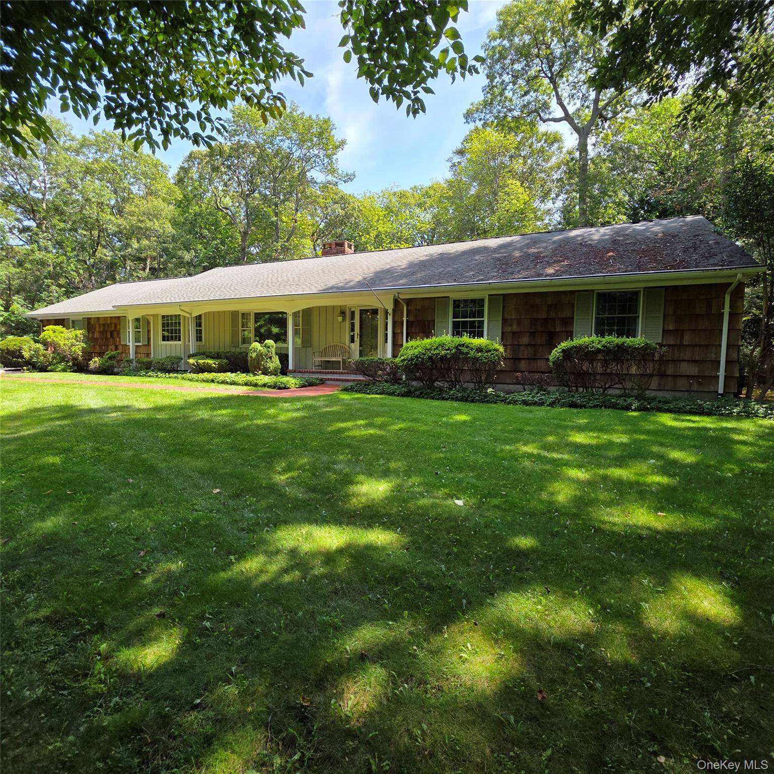 9 Cliff RD, Port Jefferson Village, NY 11777
