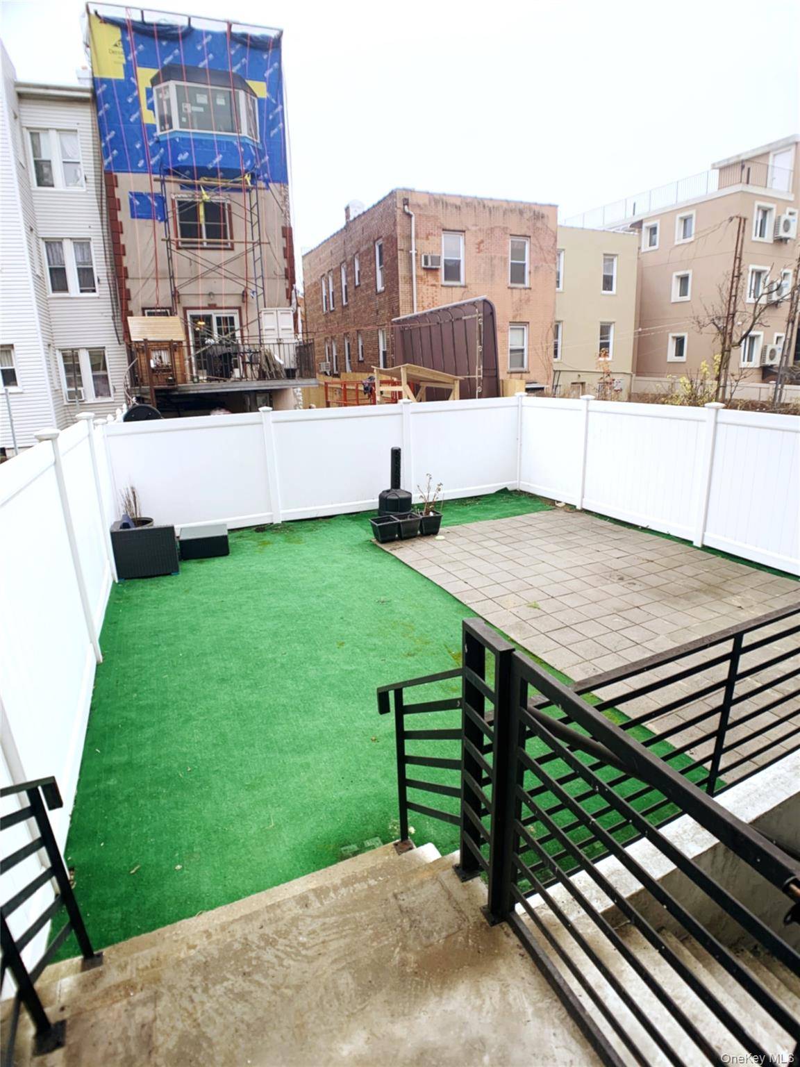 14-18 31st ST, Astoria, NY 11106