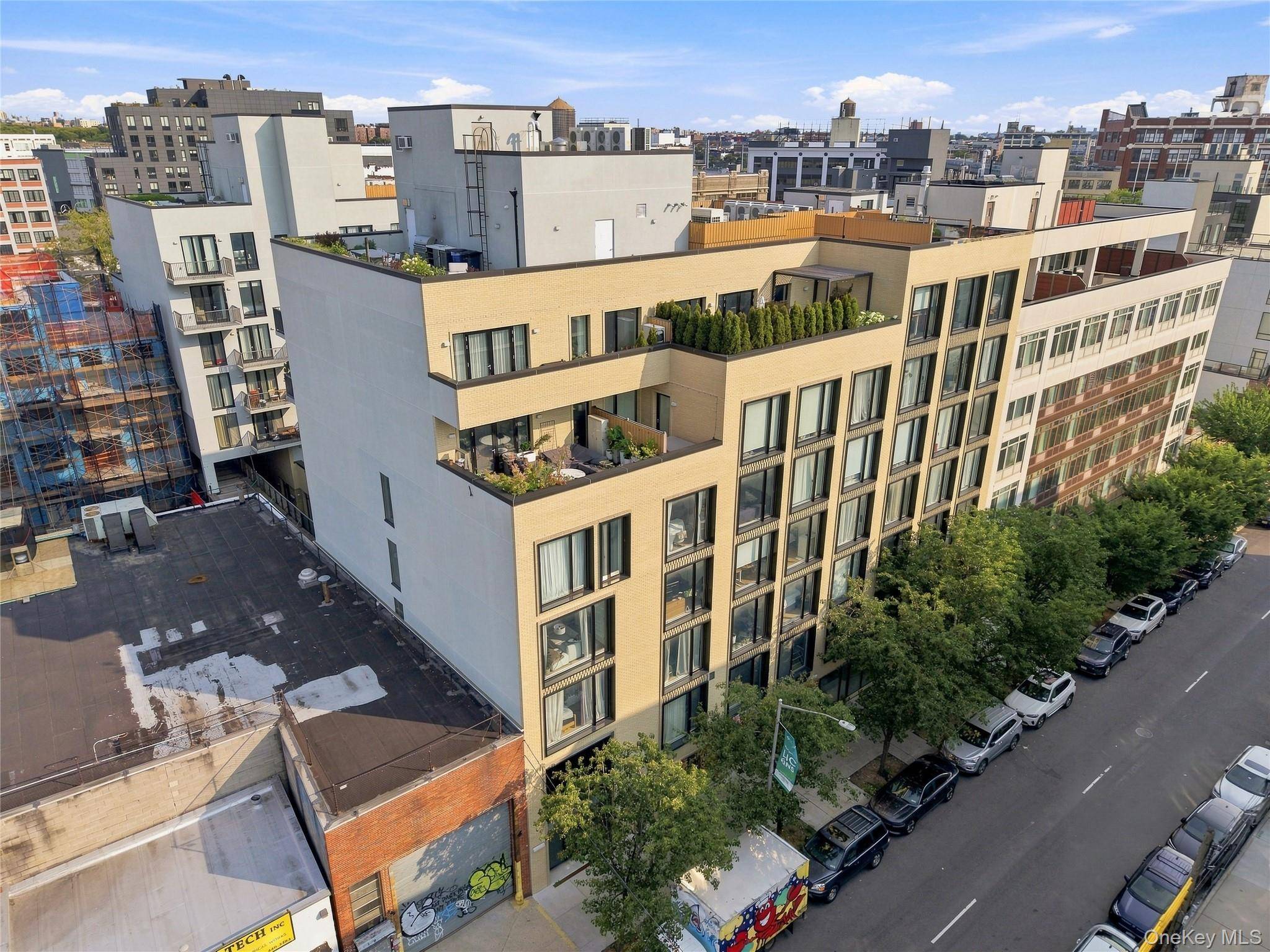 37-14 34th ST #1st FL, Long Island City, NY 11101