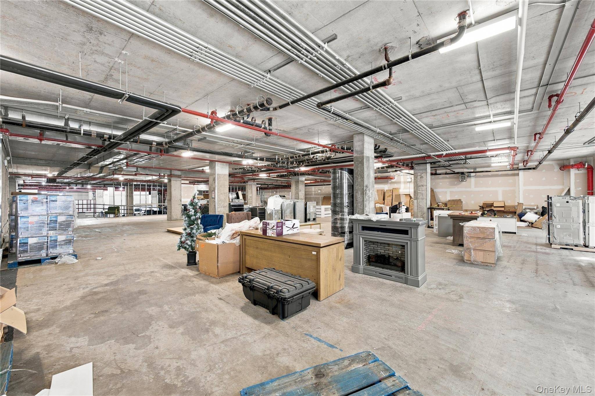 37-14 34th ST #1st FL, Long Island City, NY 11101