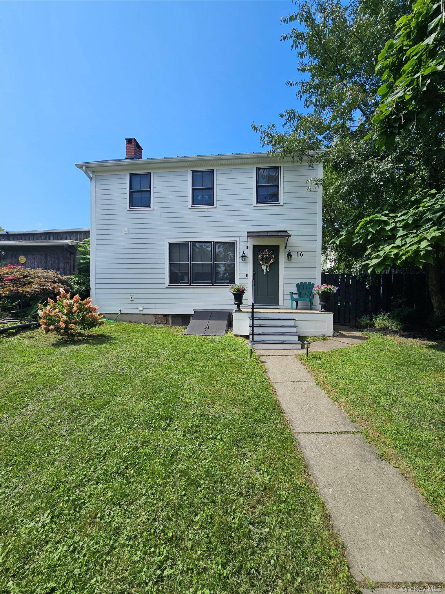 16 N Washington ST, Athens, NY 12015