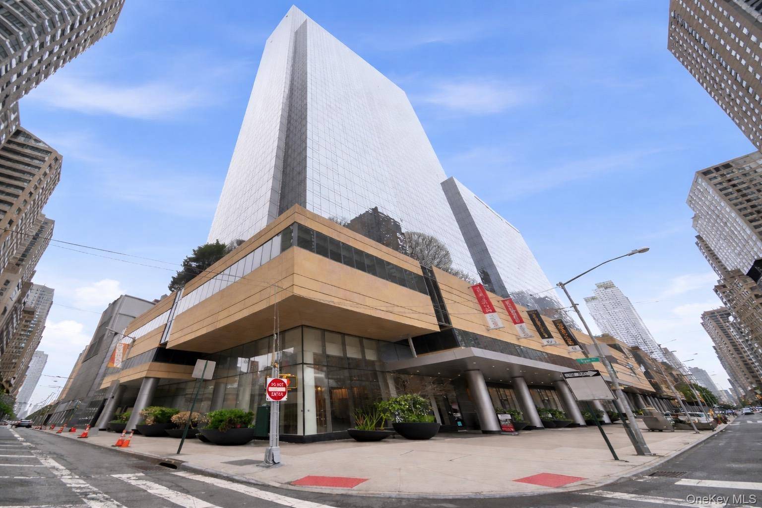 460 W 42nd Street #57G, New York (manhattan), NY 10036