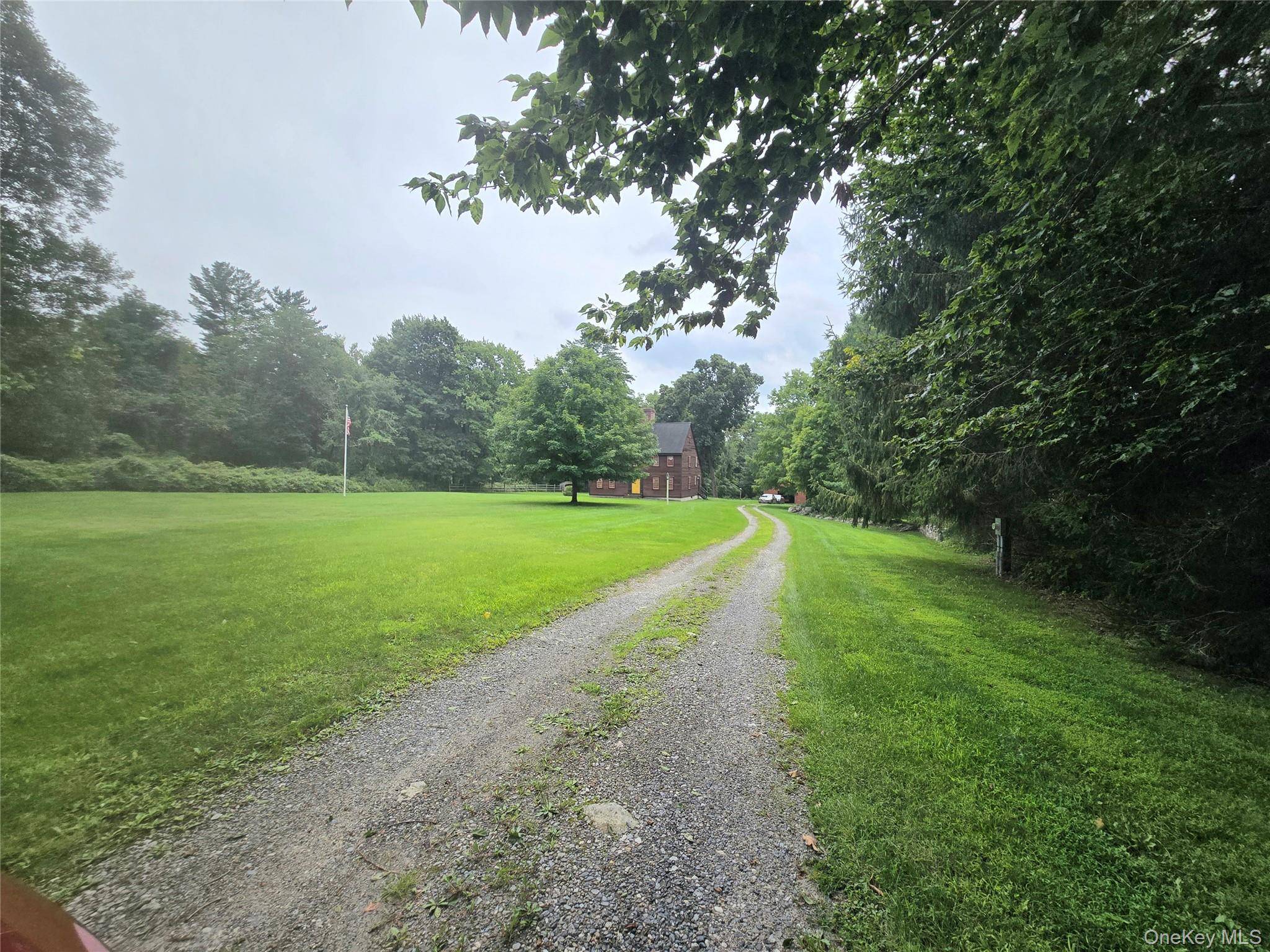 56 Finnerty PL, Putnam Valley, NY 10579