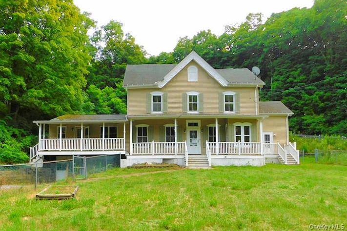 900 Salisbury TPKE, Red Hook, NY 12571