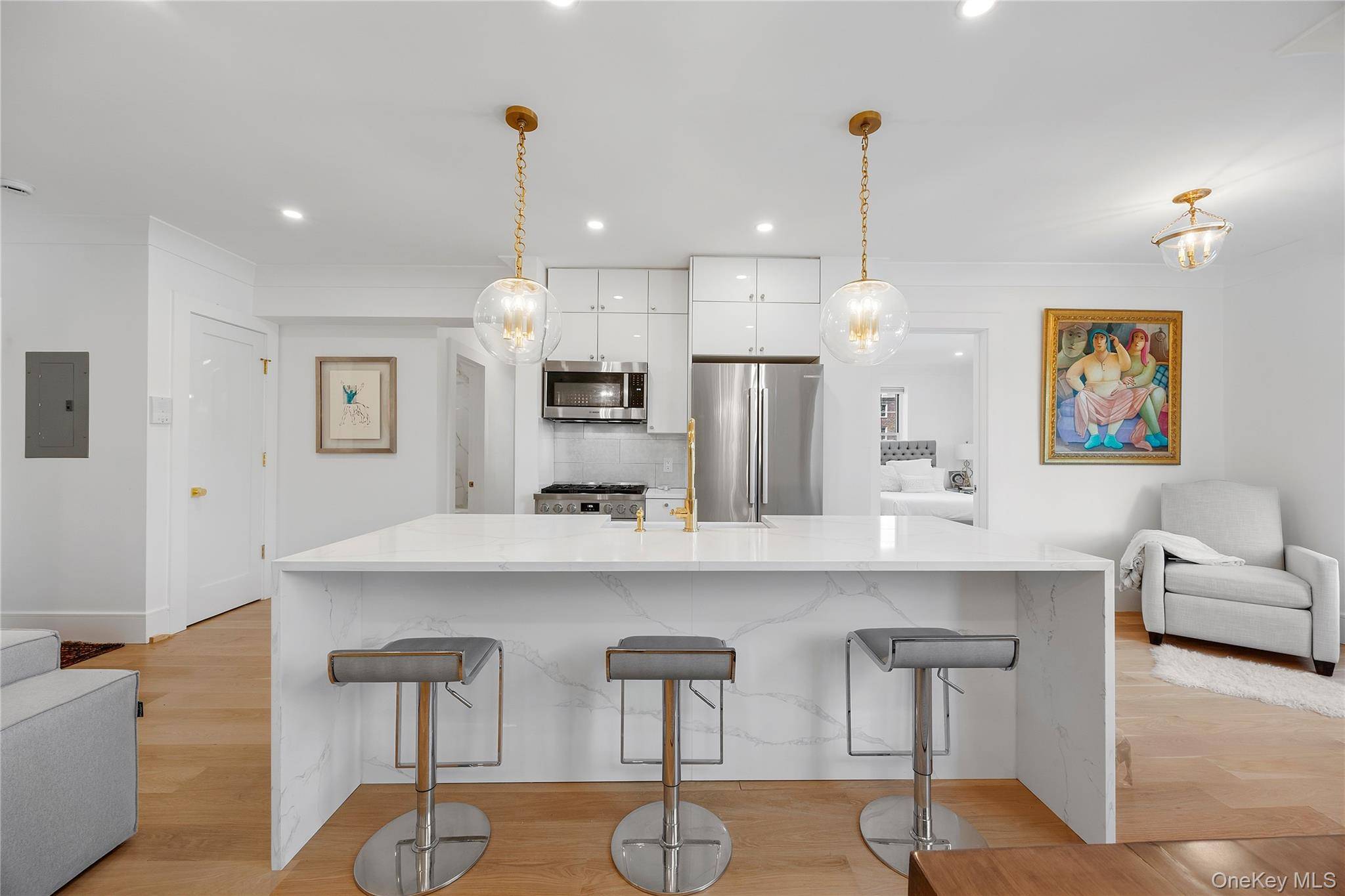8 Midland Gardens #3i, Bronxville, NY 10708