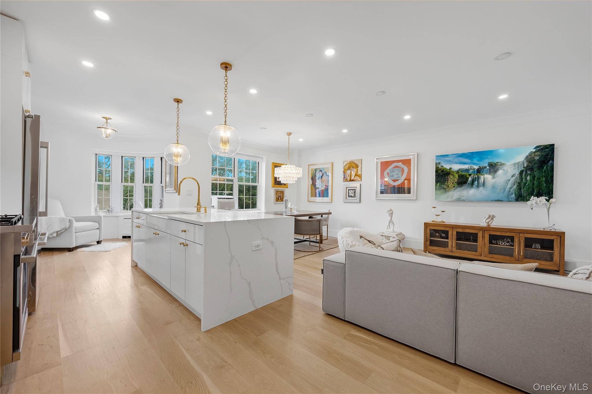 8 Midland Gardens #3i, Bronxville, NY 10708