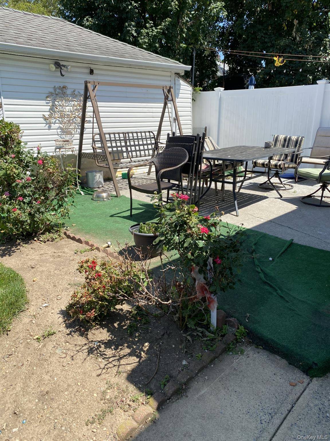 11301 209th ST, Queens Village, NY 11429