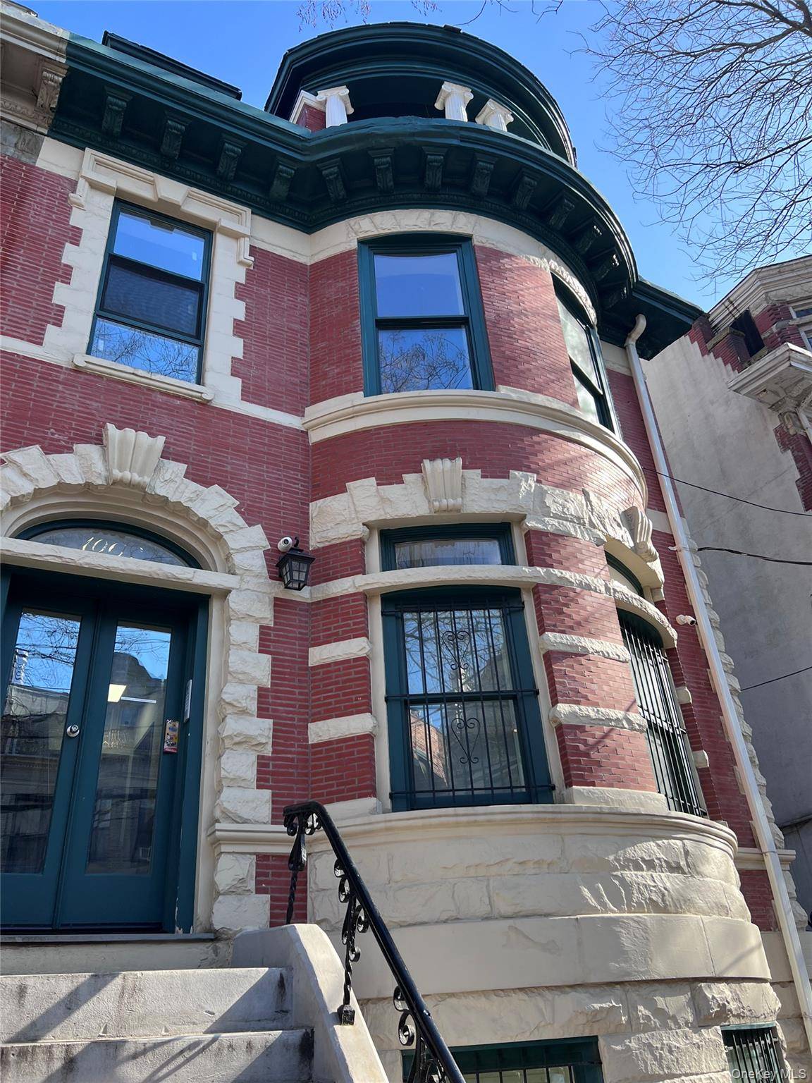 1062 Clay AVE #1FL, Bronx, NY 10456