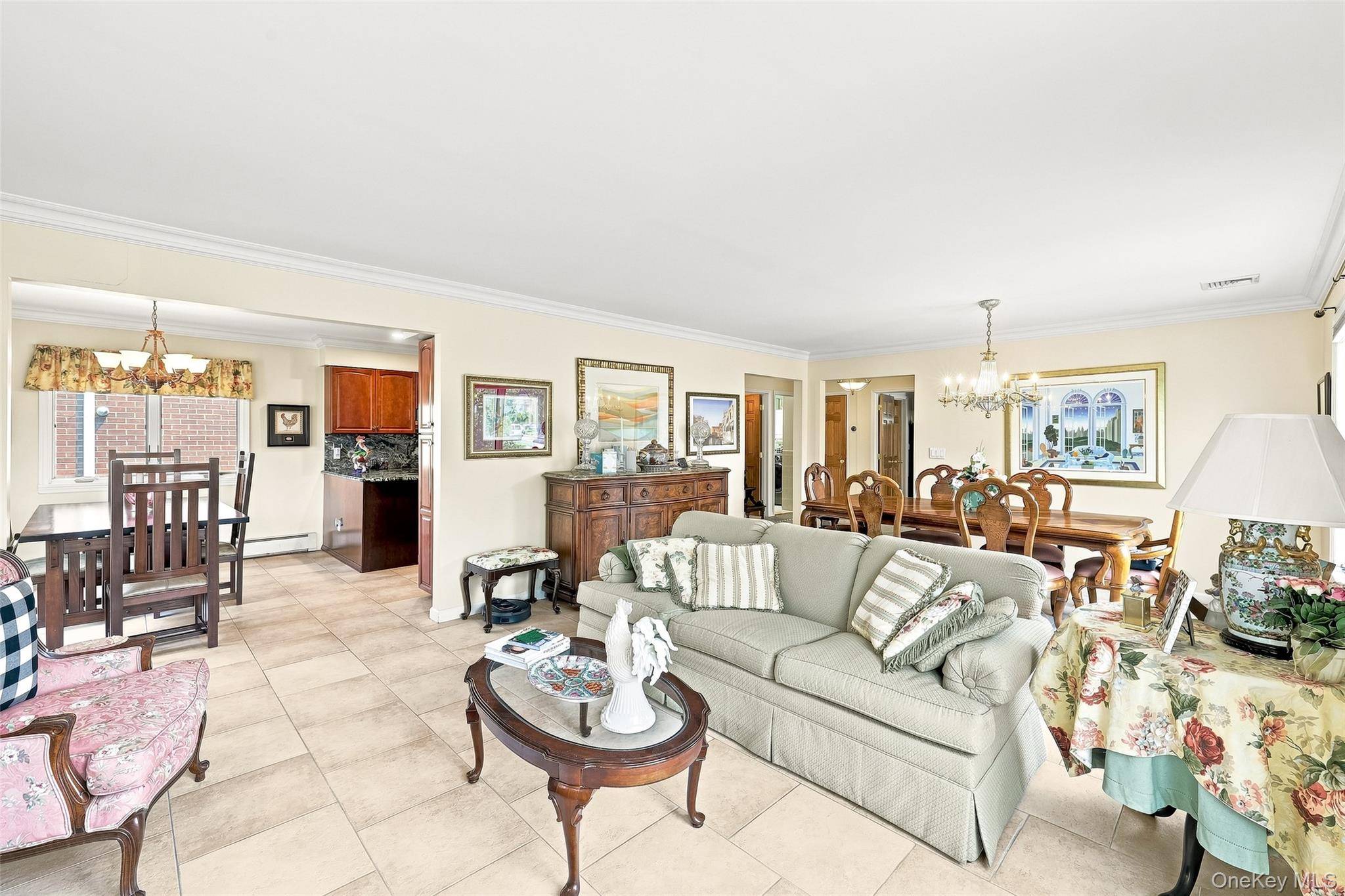 5315 Overbrook ST, Douglaston, NY 11362
