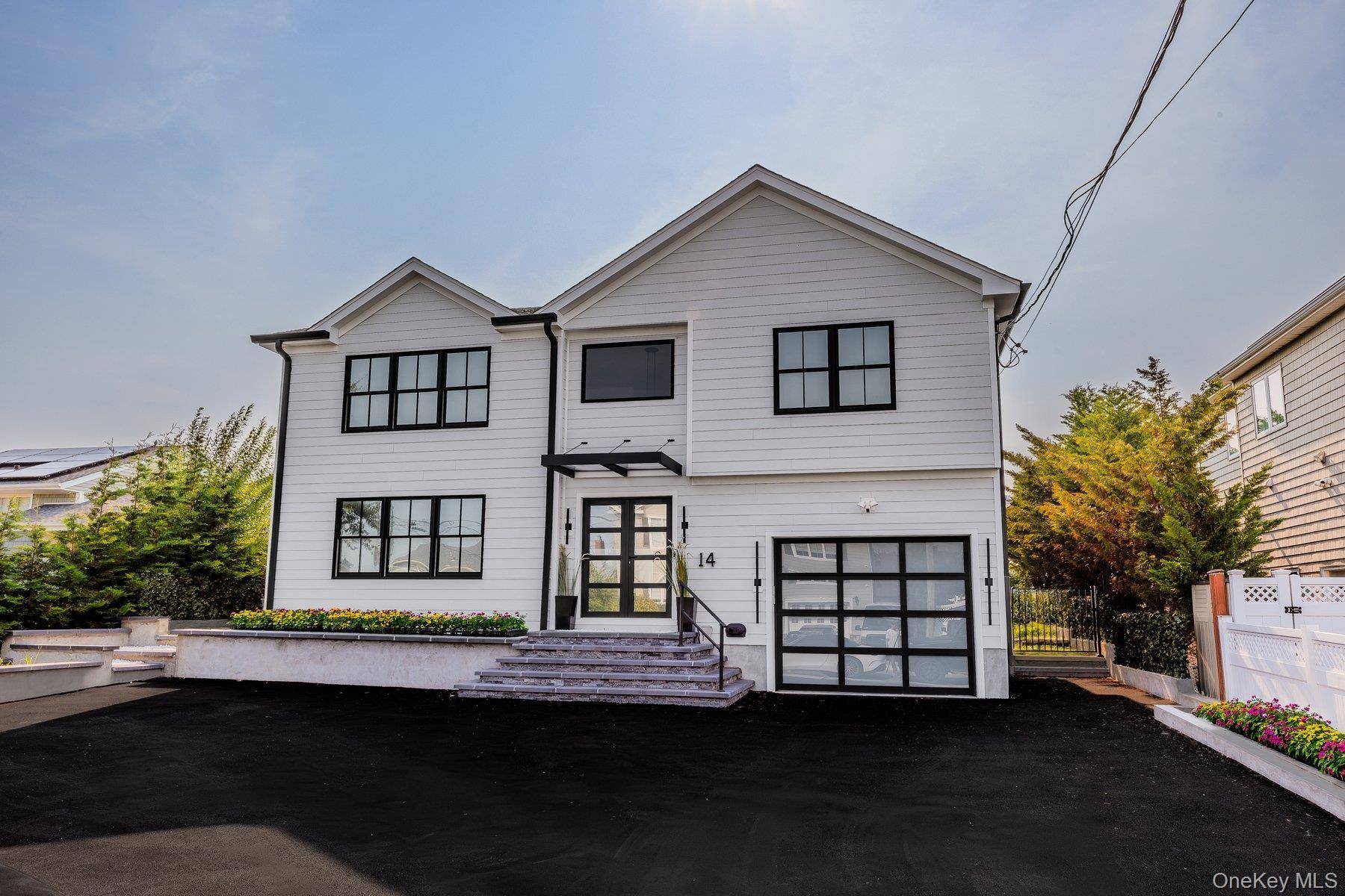 14 Jomarr CT, Massapequa, NY 11758