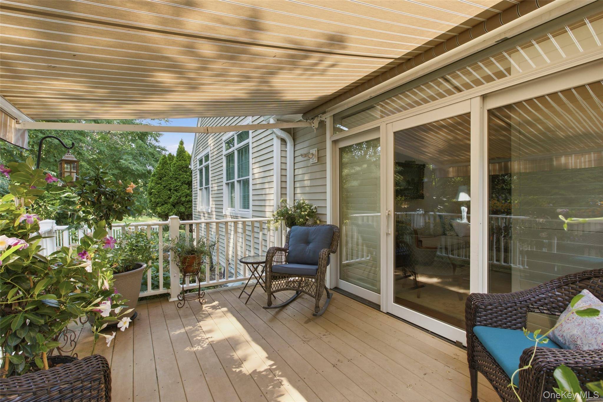 2 Emilys WAY, East Setauket, NY 11733