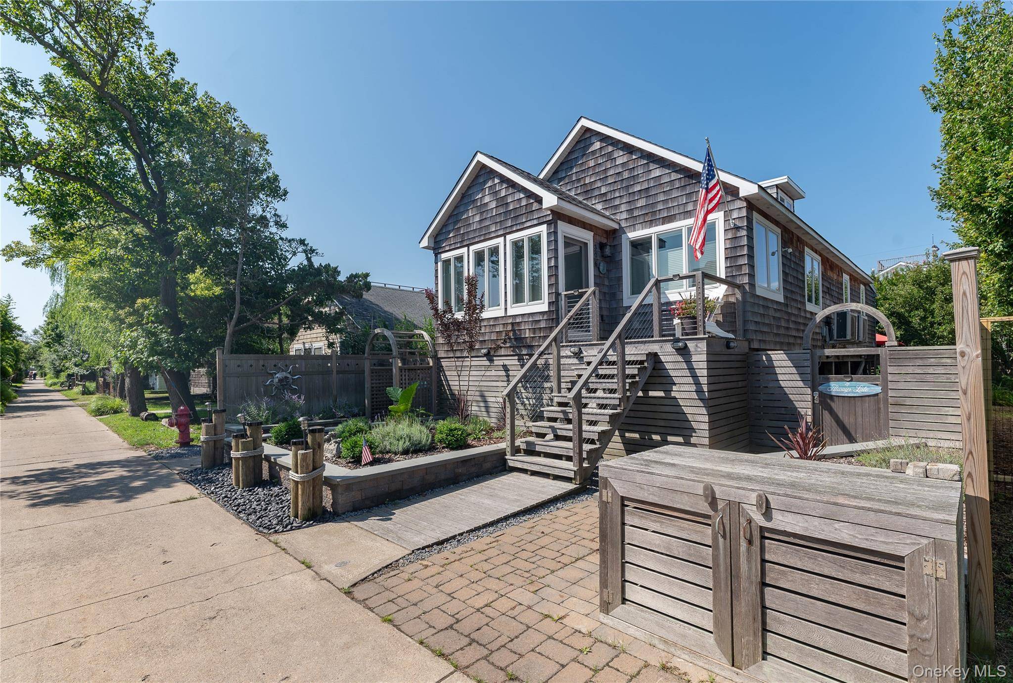 306 Wilmot RD, Ocean Beach, NY 11770