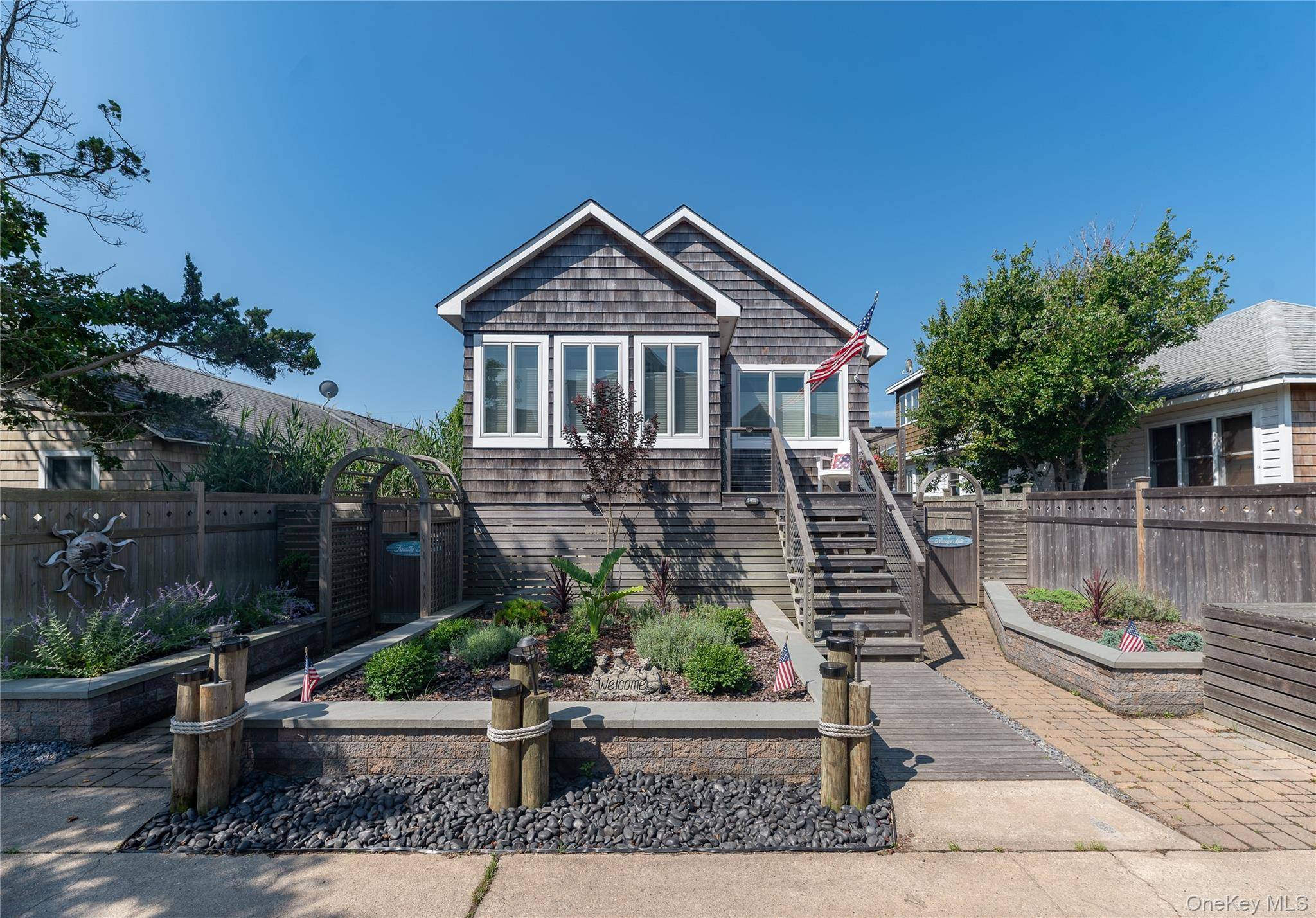 306 Wilmot RD, Ocean Beach, NY 11770