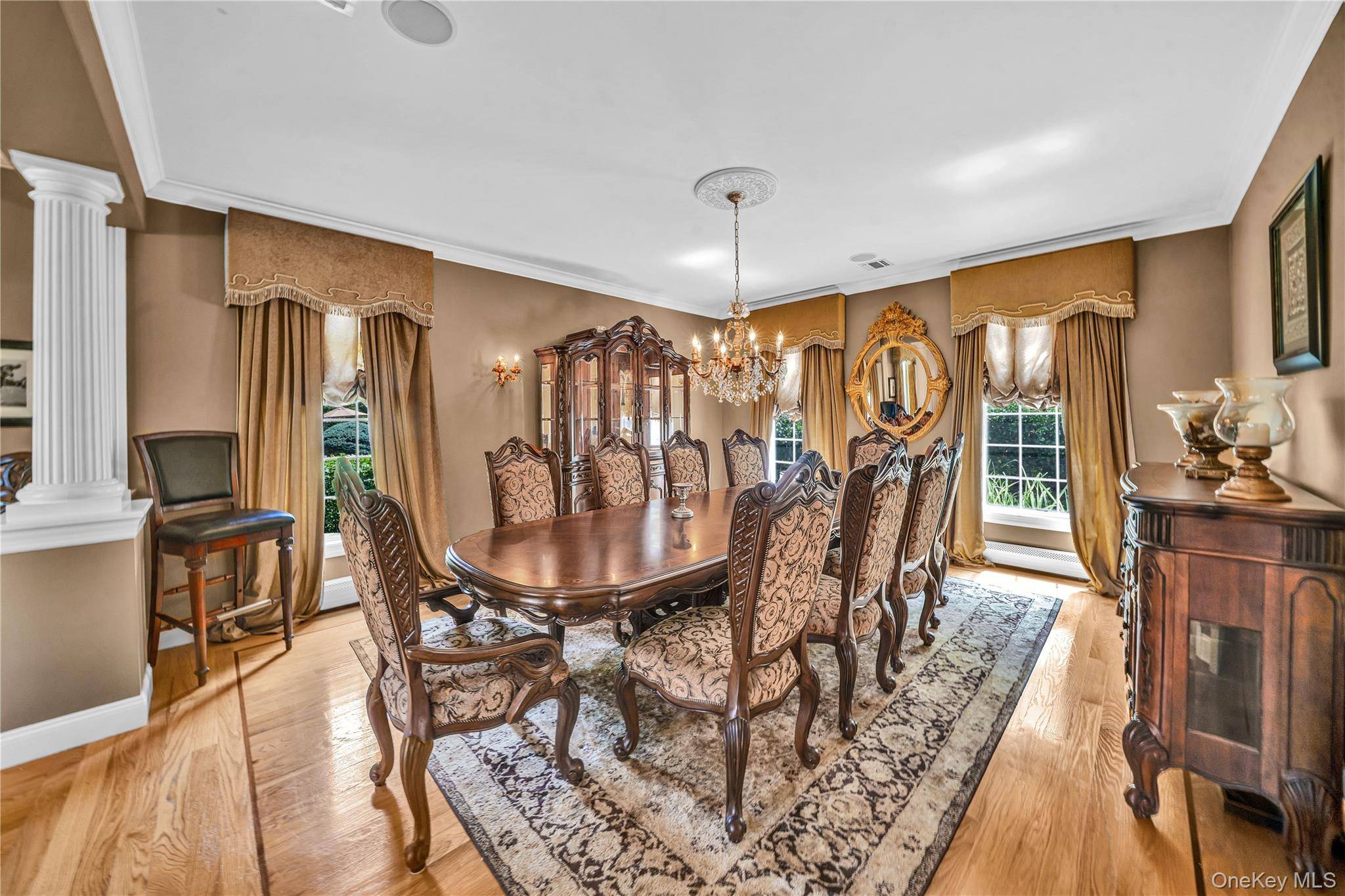 12 Stone Meadow LN, Suffern, NY 10901
