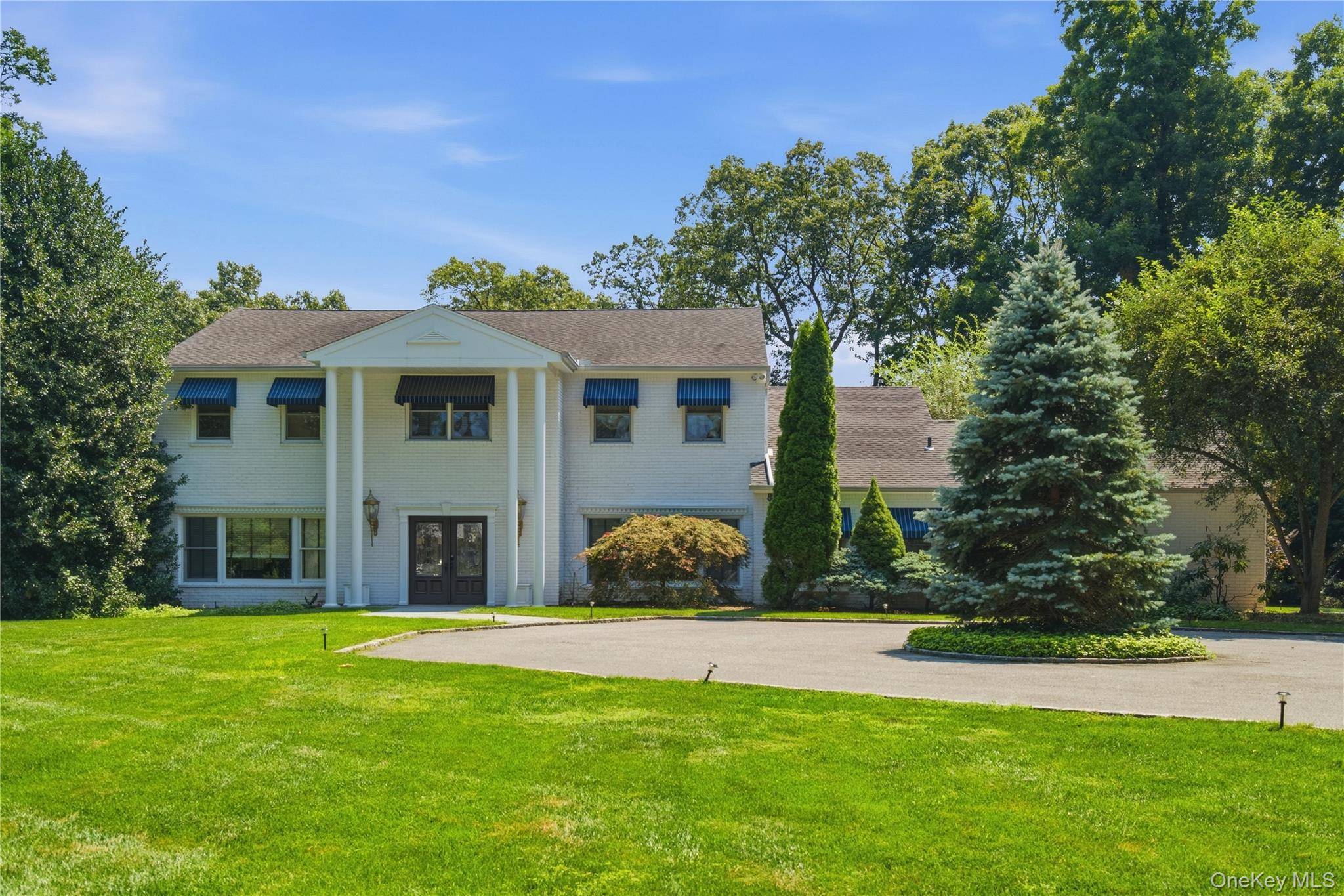 6 Lighthouse PT, Lloyd Harbor, NY 11743