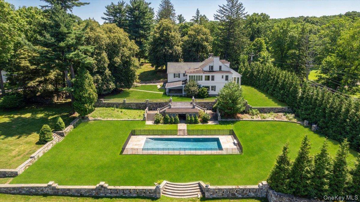 83 Somerstown RD, Ossining, NY 10562