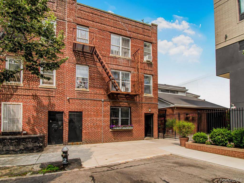 707 E 189th ST, Bronx, NY 10458