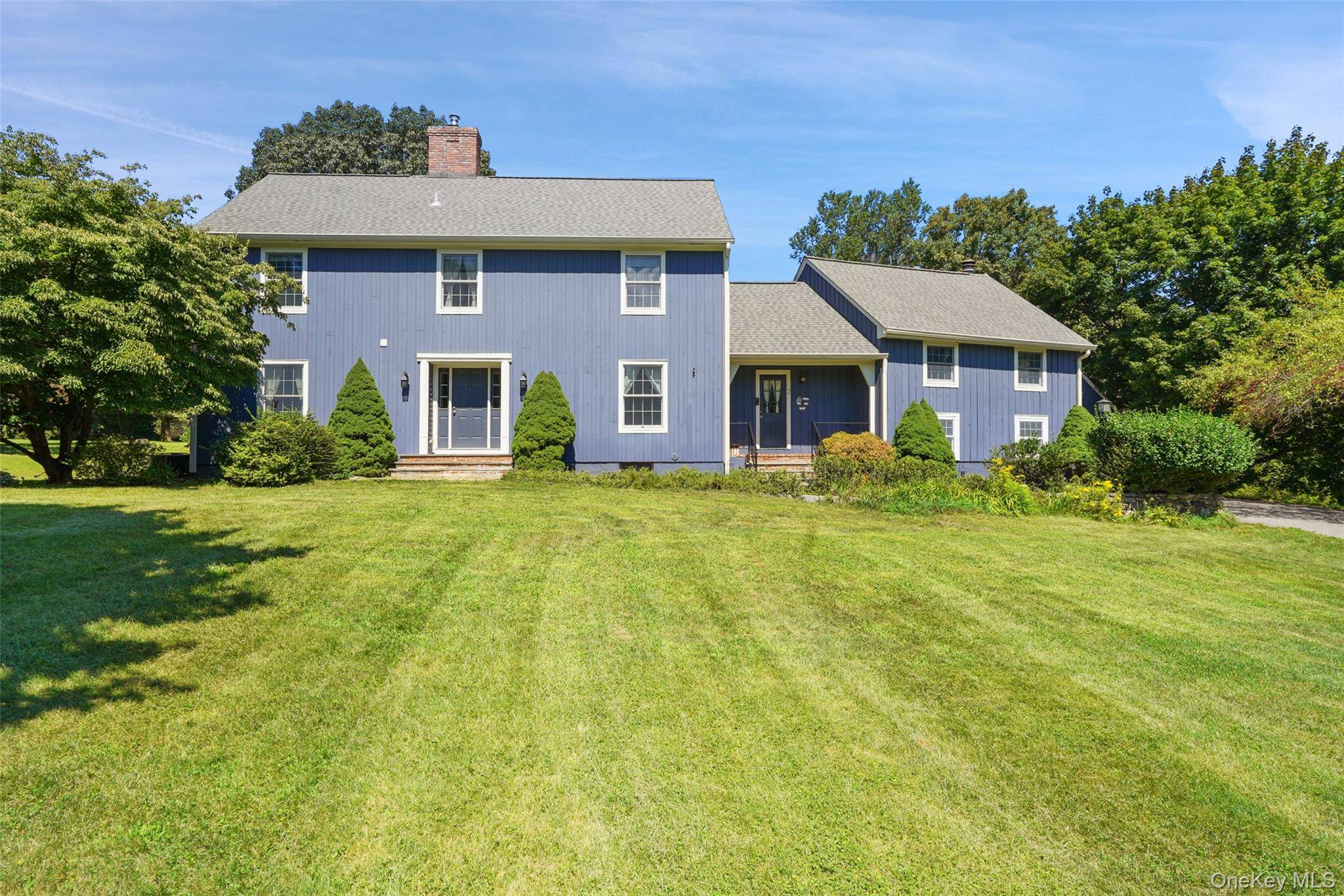 2 Pine Tree DR, Katonah, NY 10536