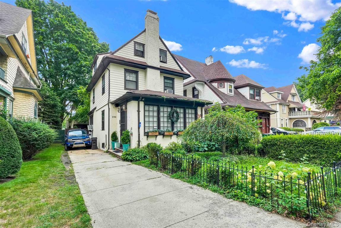 84-44 118th ST, Kew Gardens, NY 11415