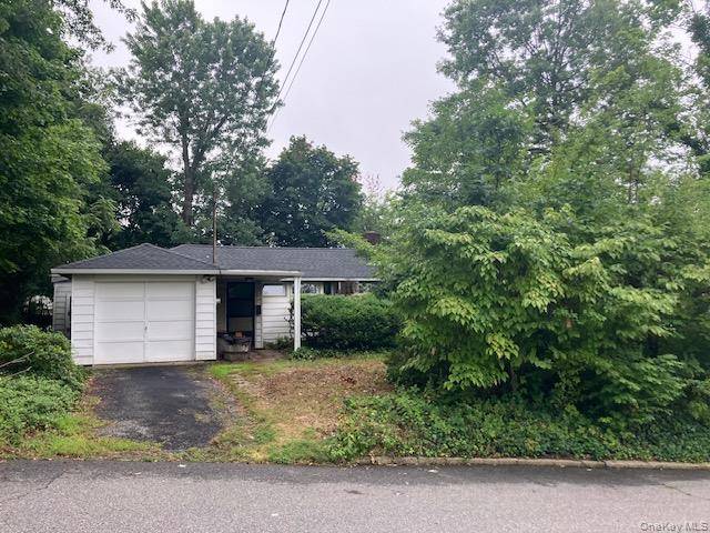 35 Washington AVE, Glen Head, NY 11545