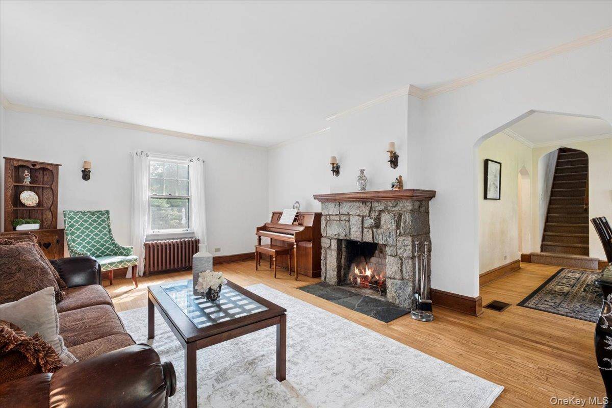 641 Secor RD, Hartsdale, NY 10530