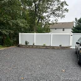 16 Ocean AVE, East Quogue, NY 11942