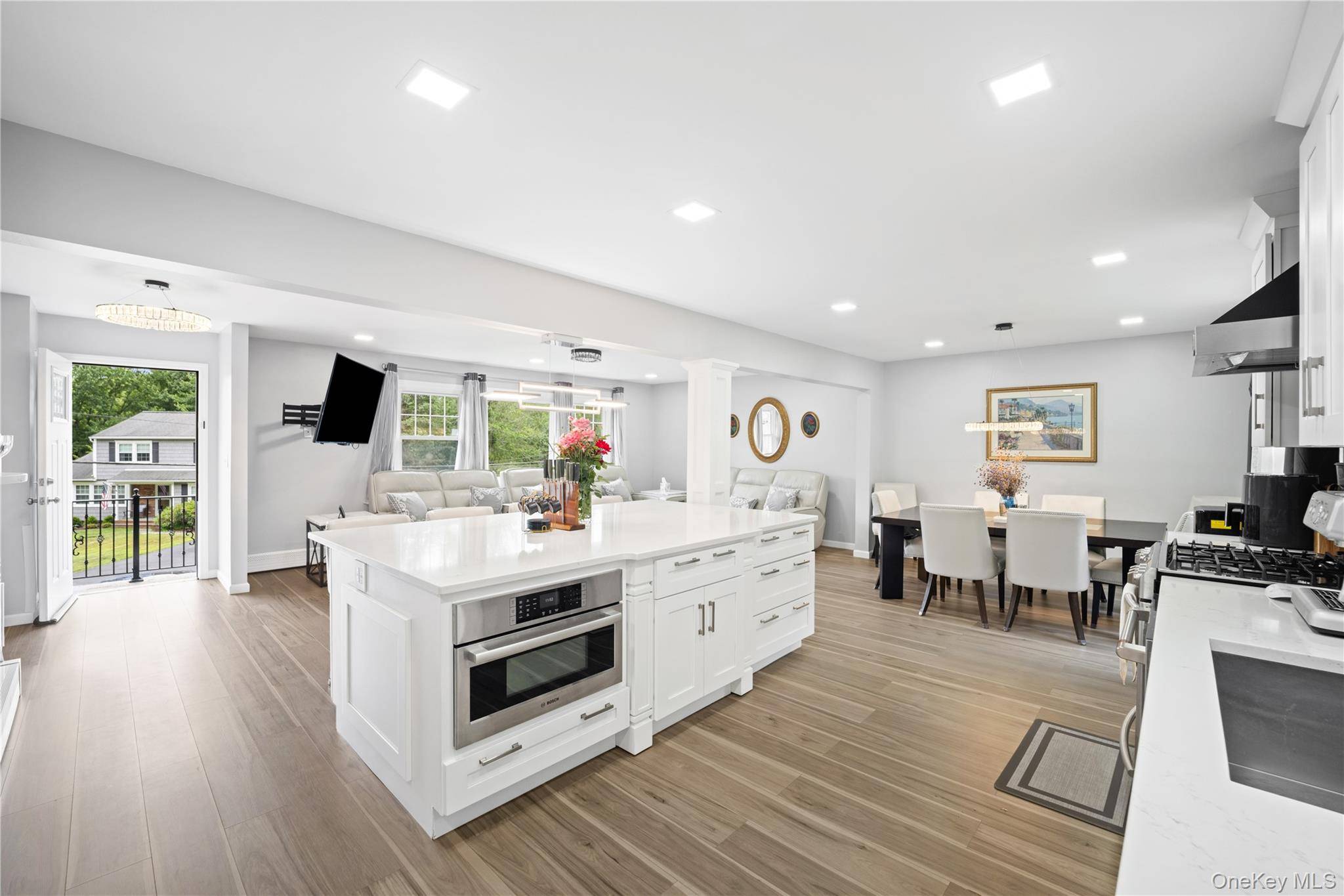 3123 Douglas DR, Yorktown Heights, NY 10598