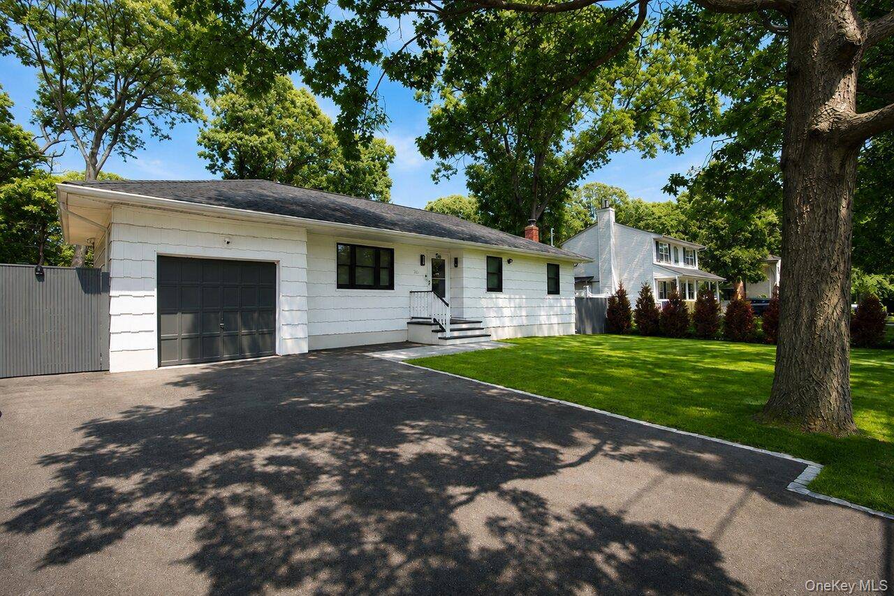 35 Moriches AVE, Mastic, NY 11950