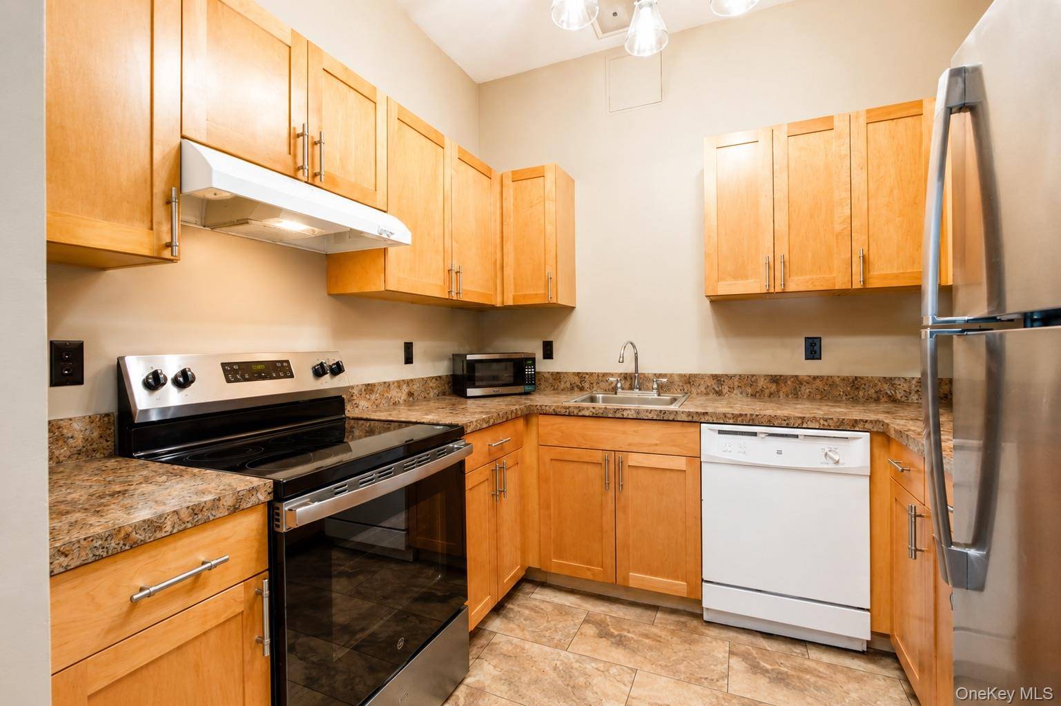20 S Broadway #204, Nyack, NY 10960