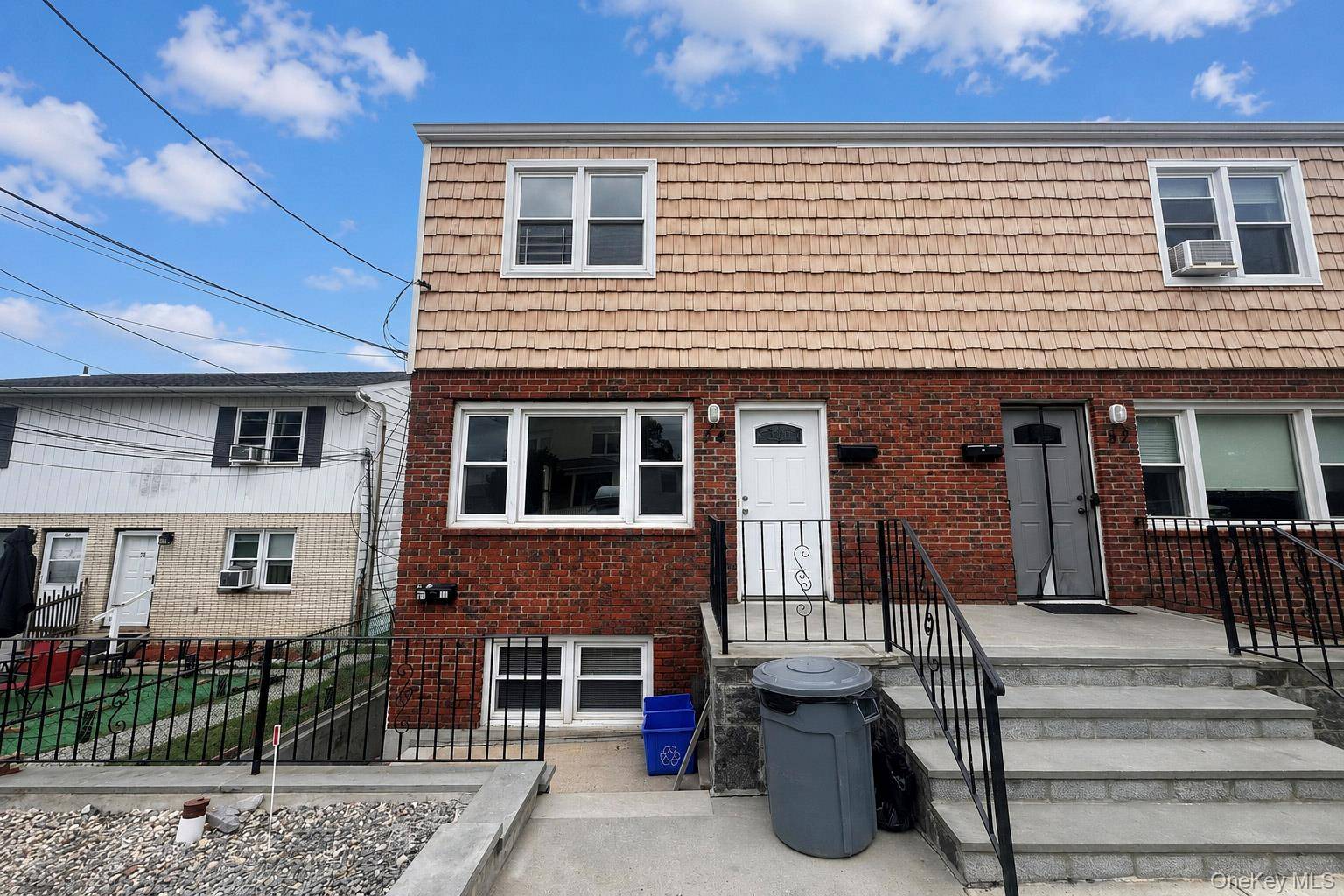 54 Farquhar AVE #1, Yonkers, NY 10701