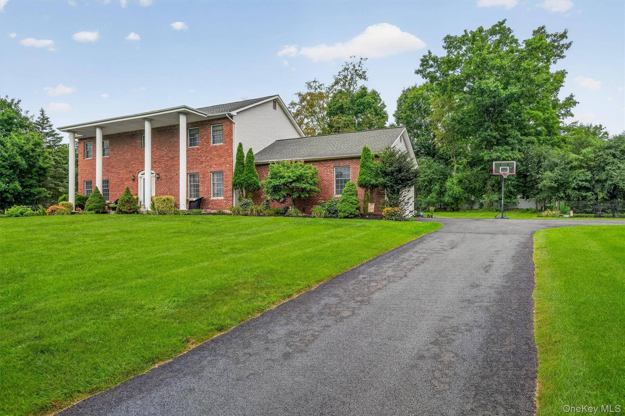 13 Bianca BLVD, Chester, NY 10918