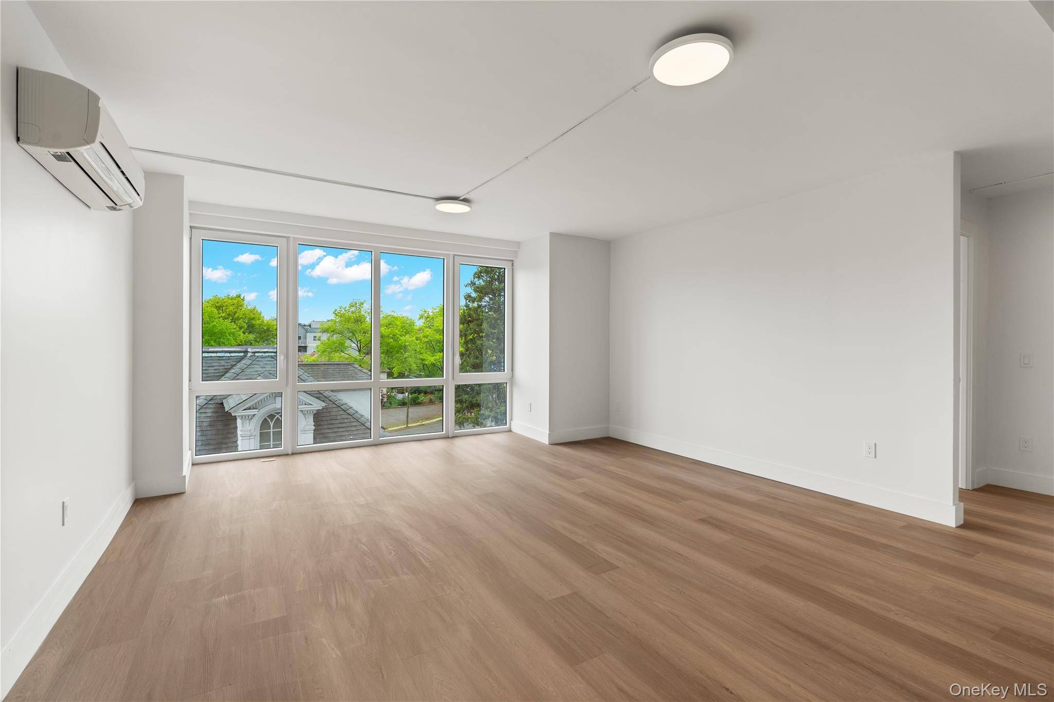 1 Lyon PL #209, White Plains, NY 10601