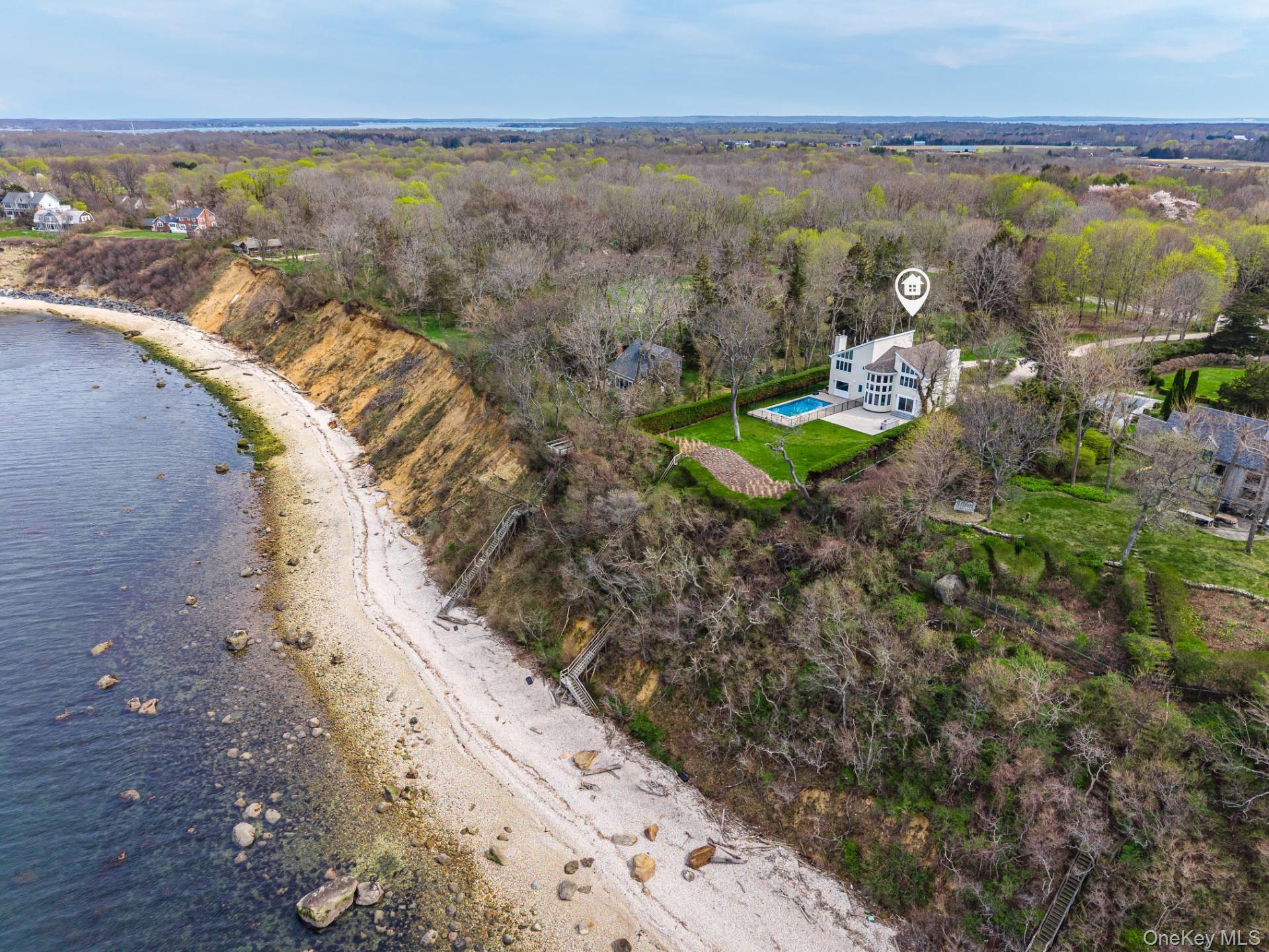 16125 Soundview AVE, Southold, NY 11971