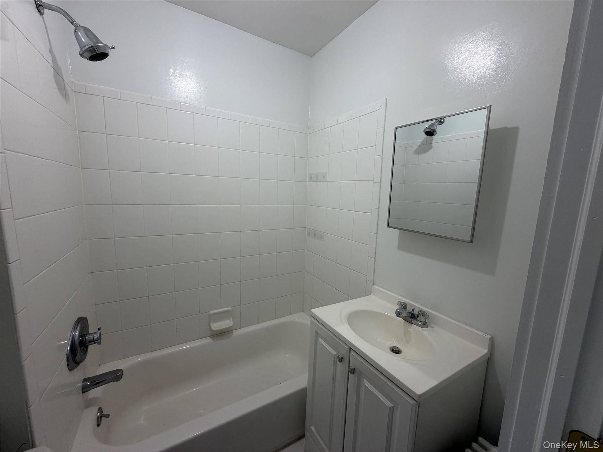 37 East Main ST #201, Oyster Bay, NY 11771