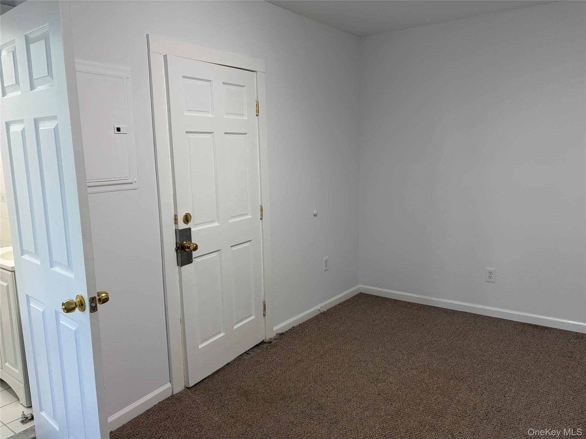 37 East Main ST #201, Oyster Bay, NY 11771