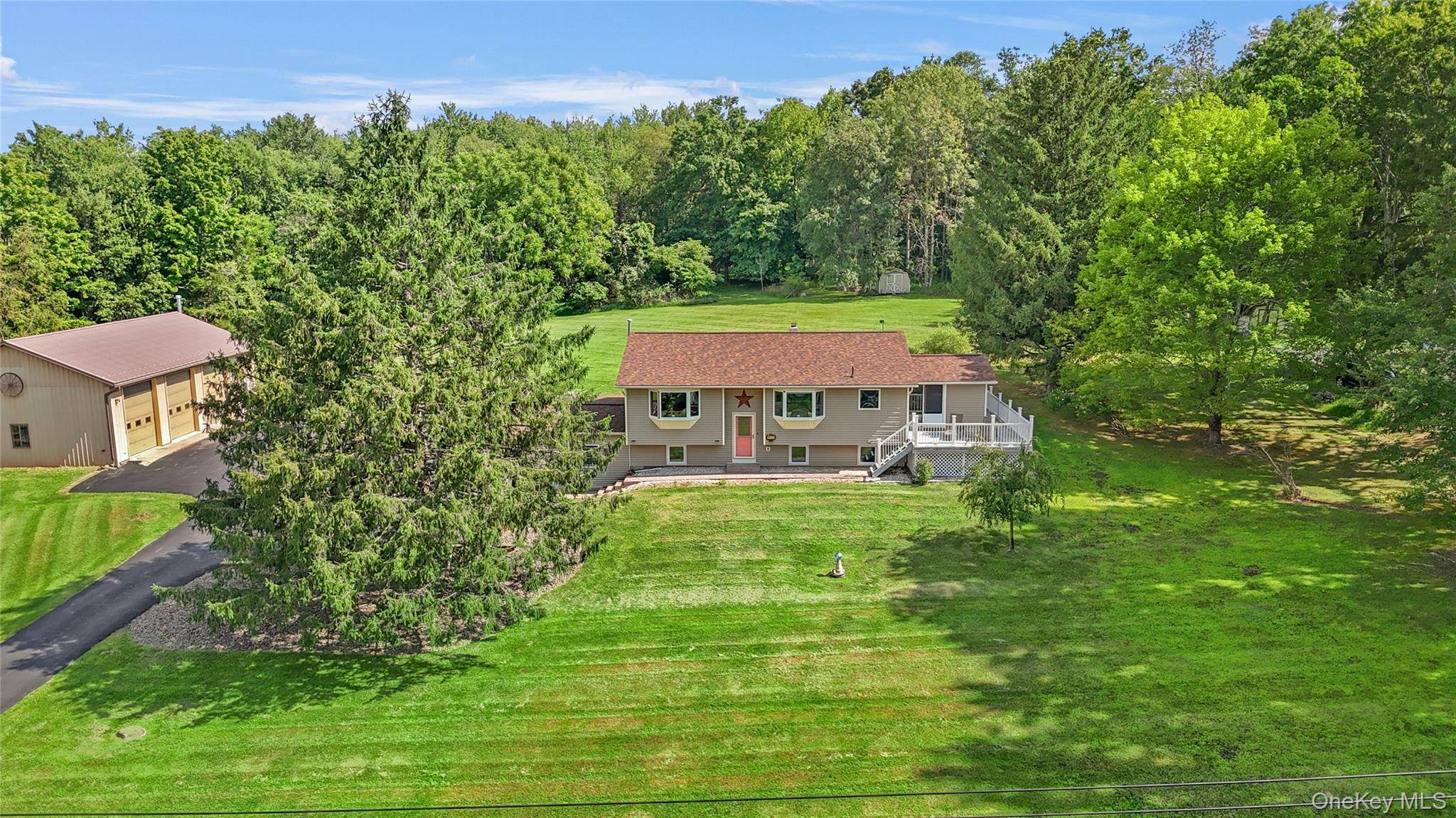 142 County Route 22, Johnson, NY 10933