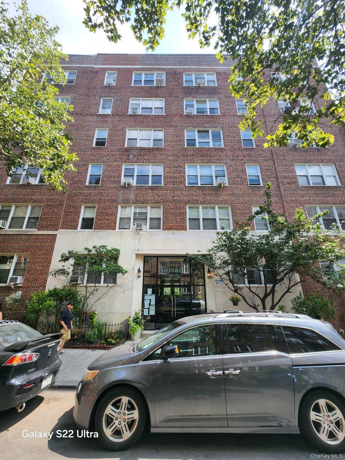 35-21 79st #1L, Jackson Heights, NY 11372