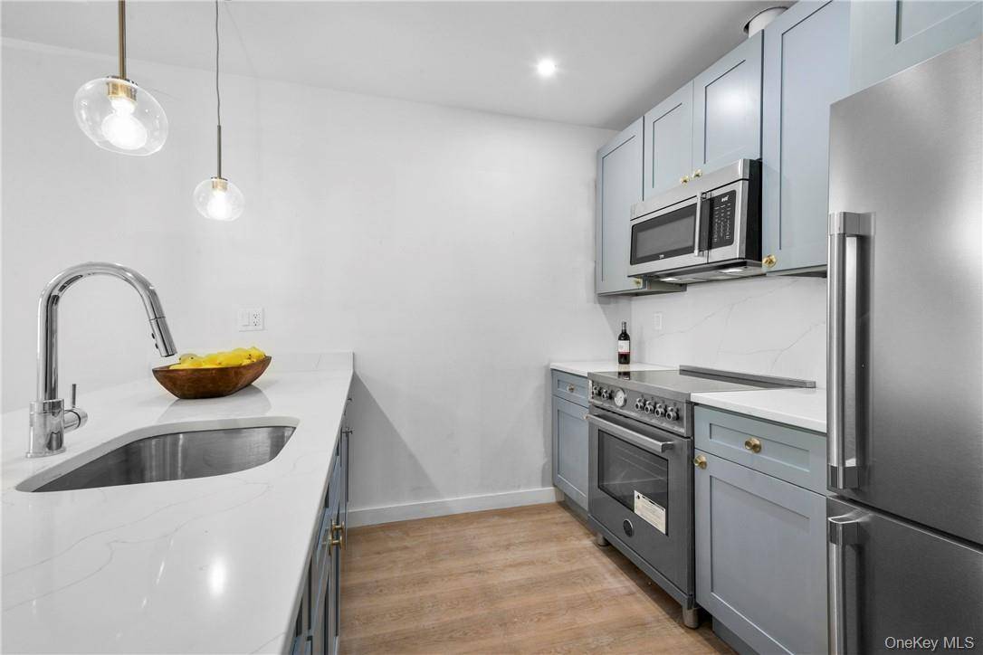 139 Fifth AVE #4f, Pelham, NY 10803
