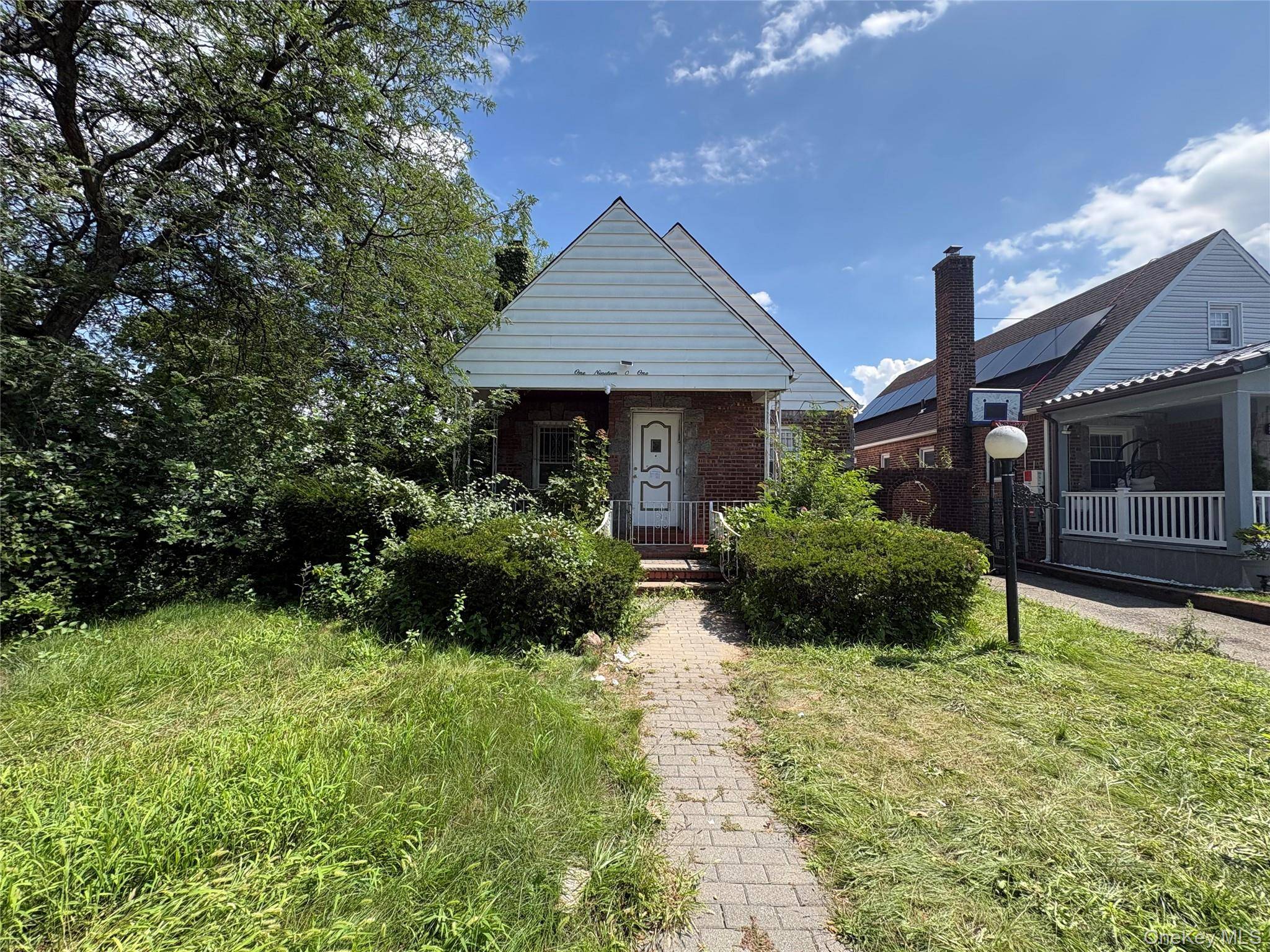 11901 223rd ST, Cambria Heights, NY 11411