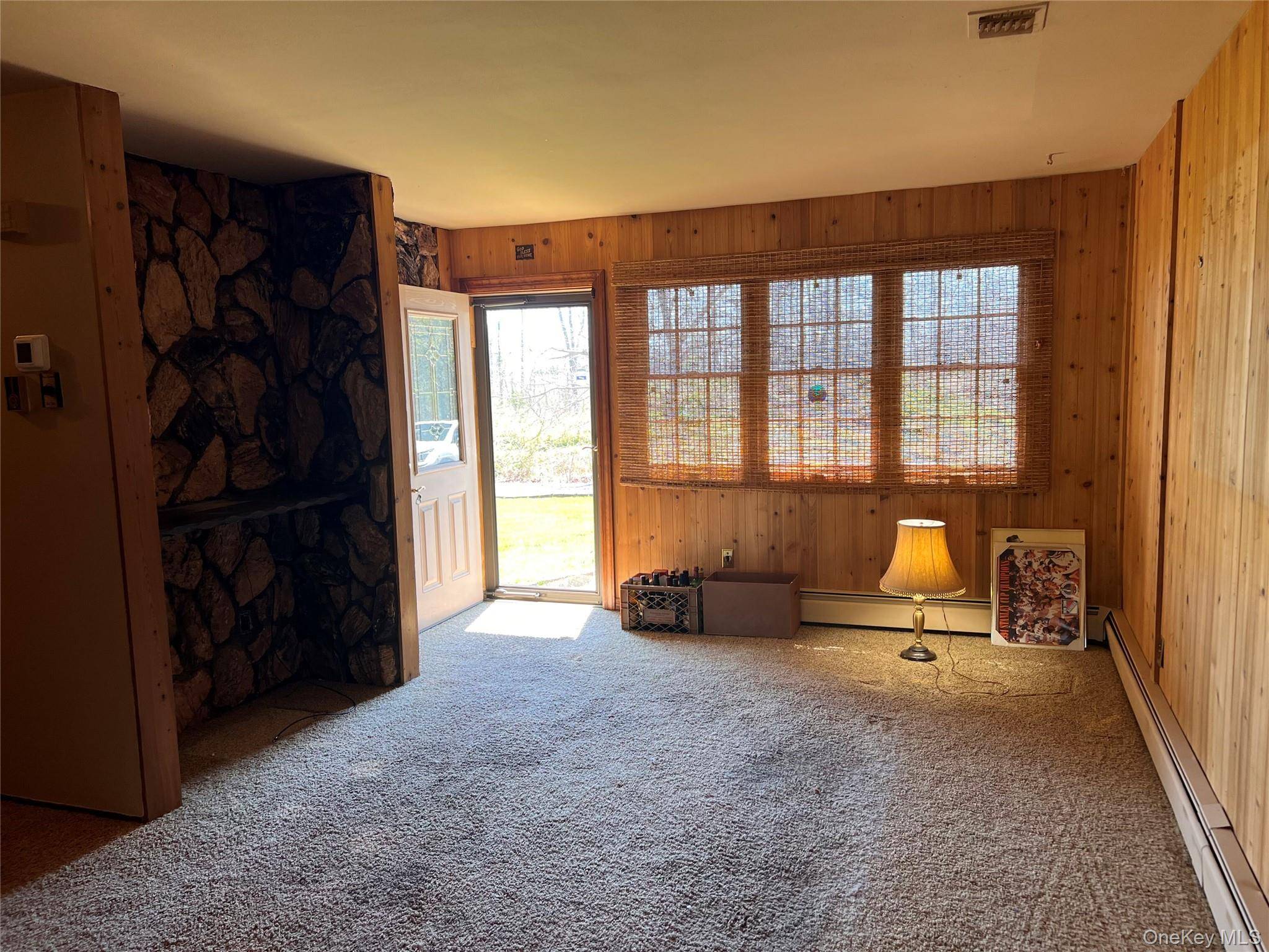 27 W Tiana RD #A, Hampton Bays, NY 11946