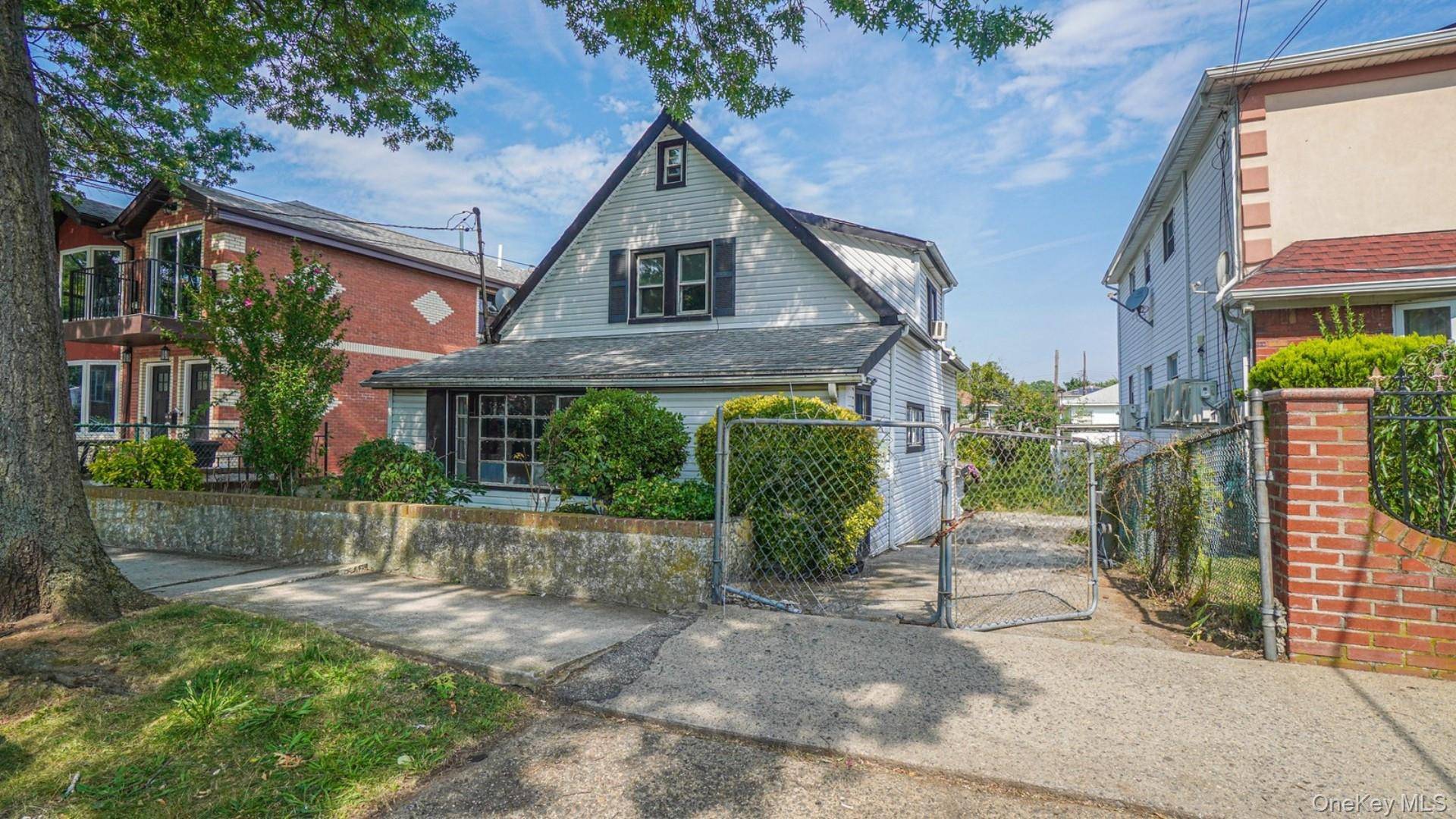 147-46 231st ST, Rosedale, NY 11413