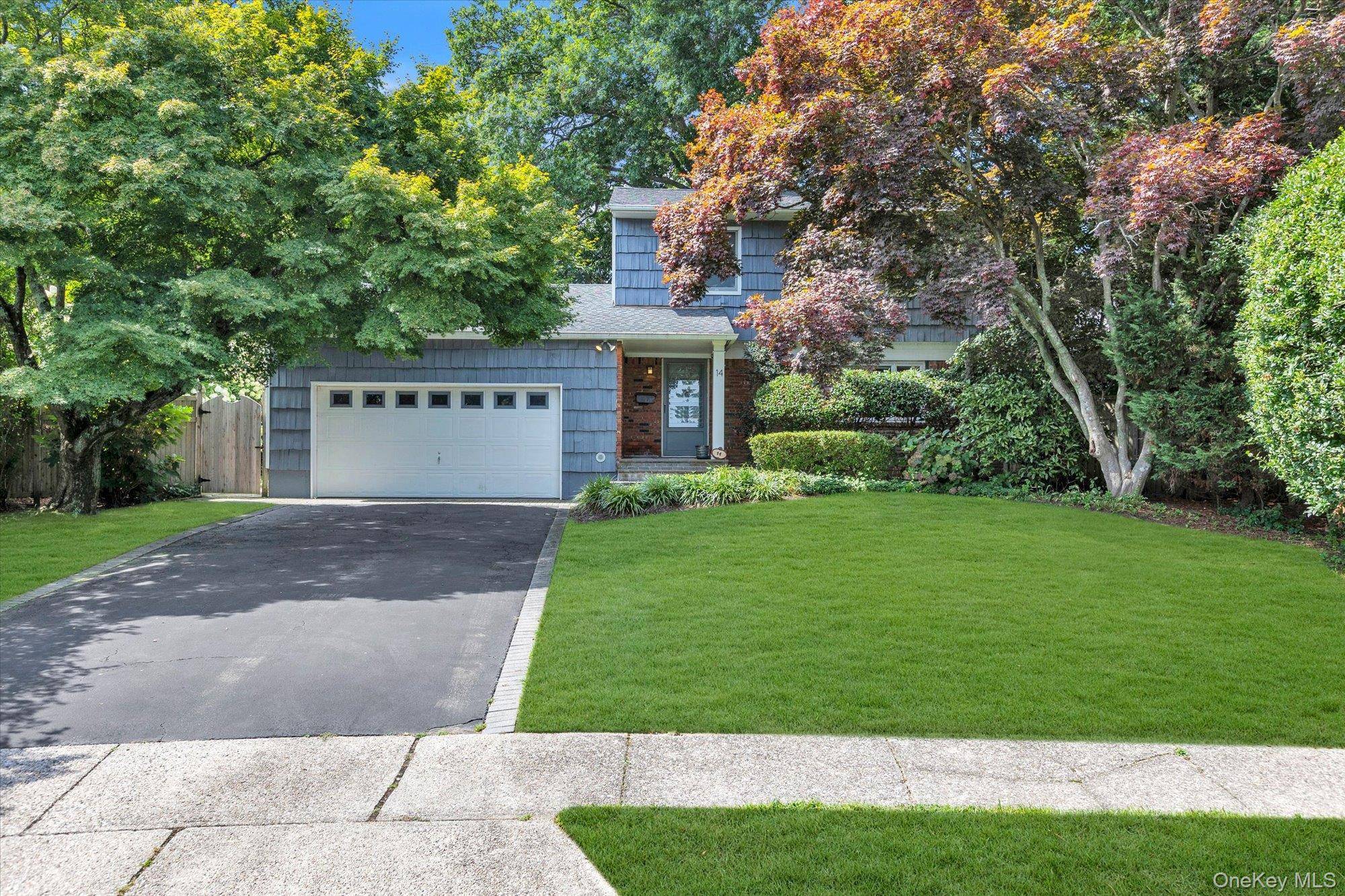 14 Spencer WAY, Kings Park, NY 11754
